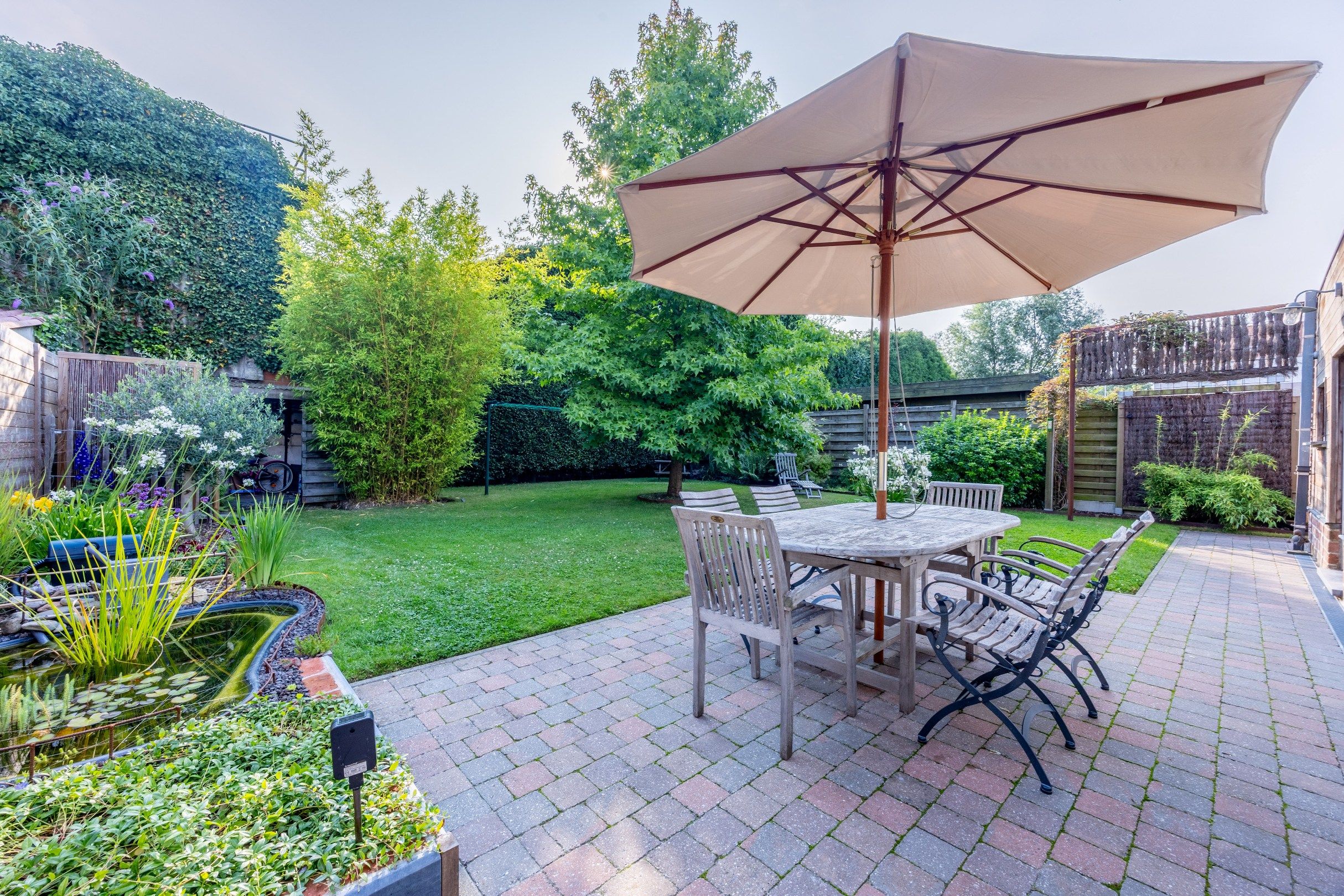 GERENOVEERDE HALFOPEN WONING foto 14