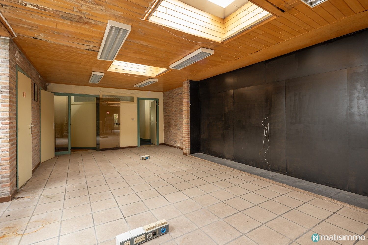 GOED GELEGEN PROJECT VOOR 3 APPARTEMENTEN + 6 AUTOSTAANPLAATSEN IN CENTRUM BILZEN foto 15