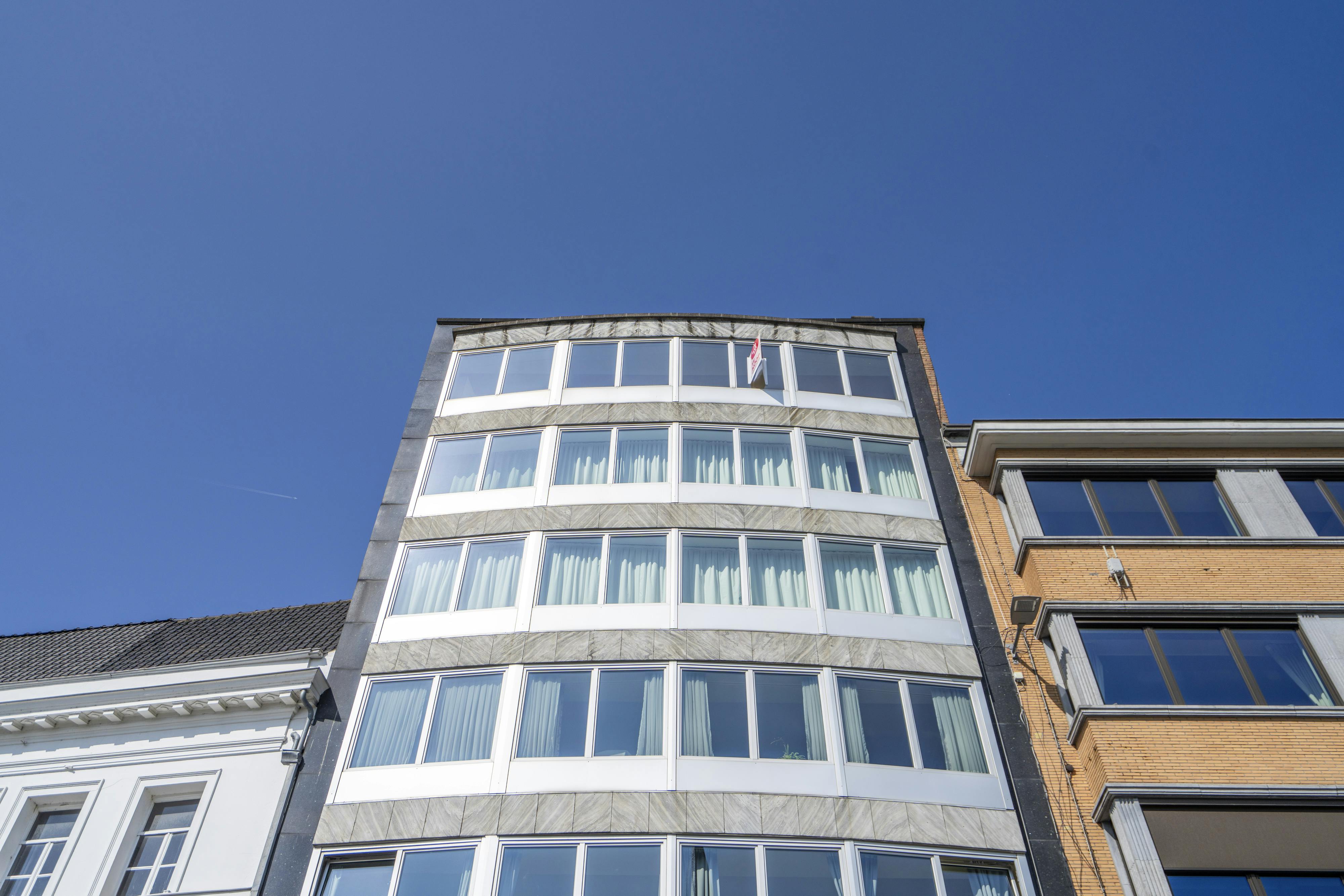 Ruim Appartement met zicht op de Grote Markt van Kortrijk foto 33