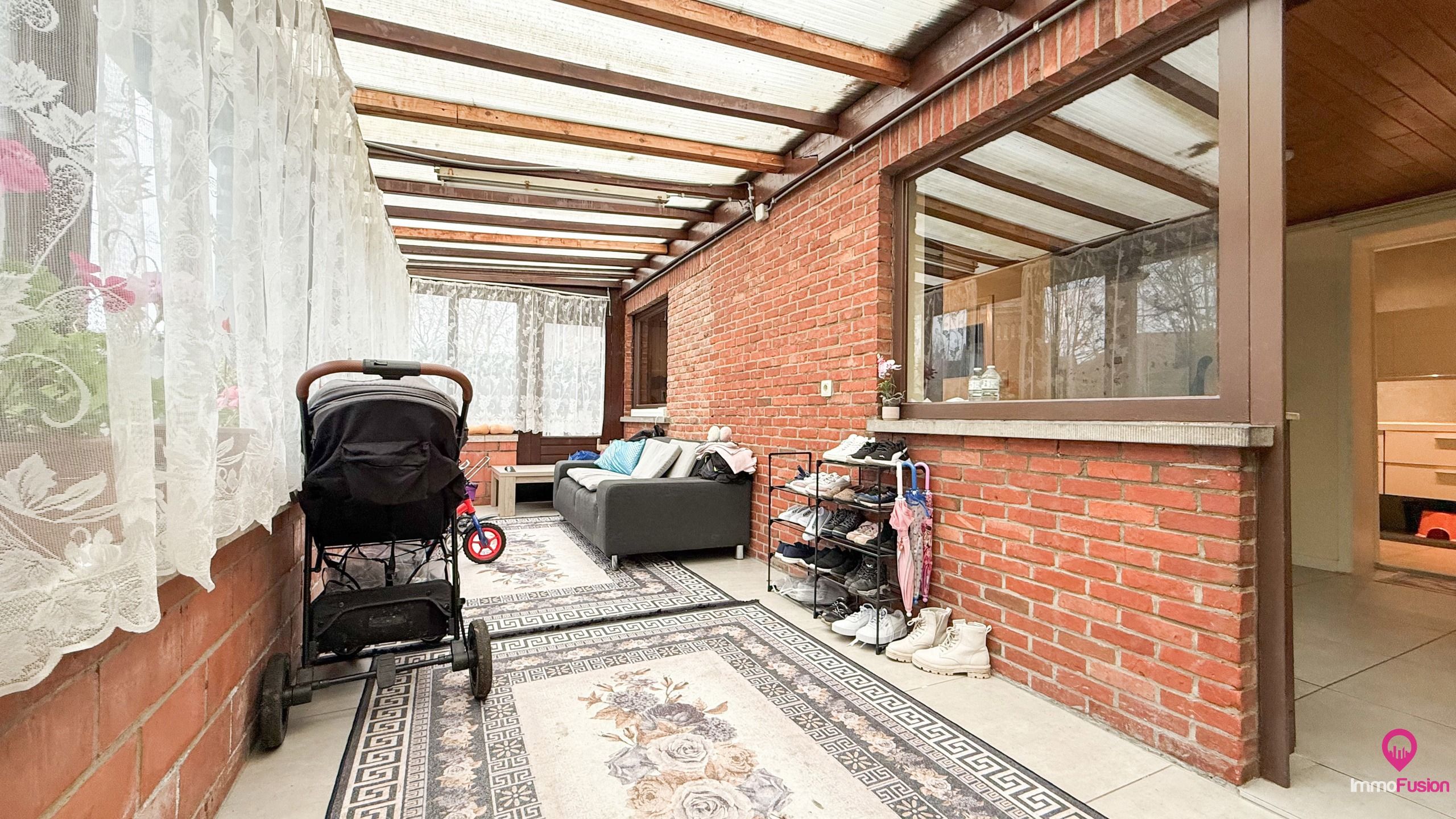 Instapklare woning van 200m² met 5 slpks en inpandige garage! foto 13