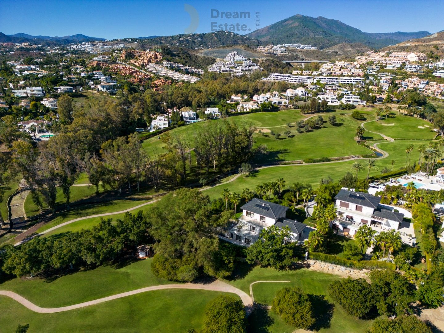 Villa met prachtig uitzicht op de golfbaan de berg La Concha, Marbella. foto 23