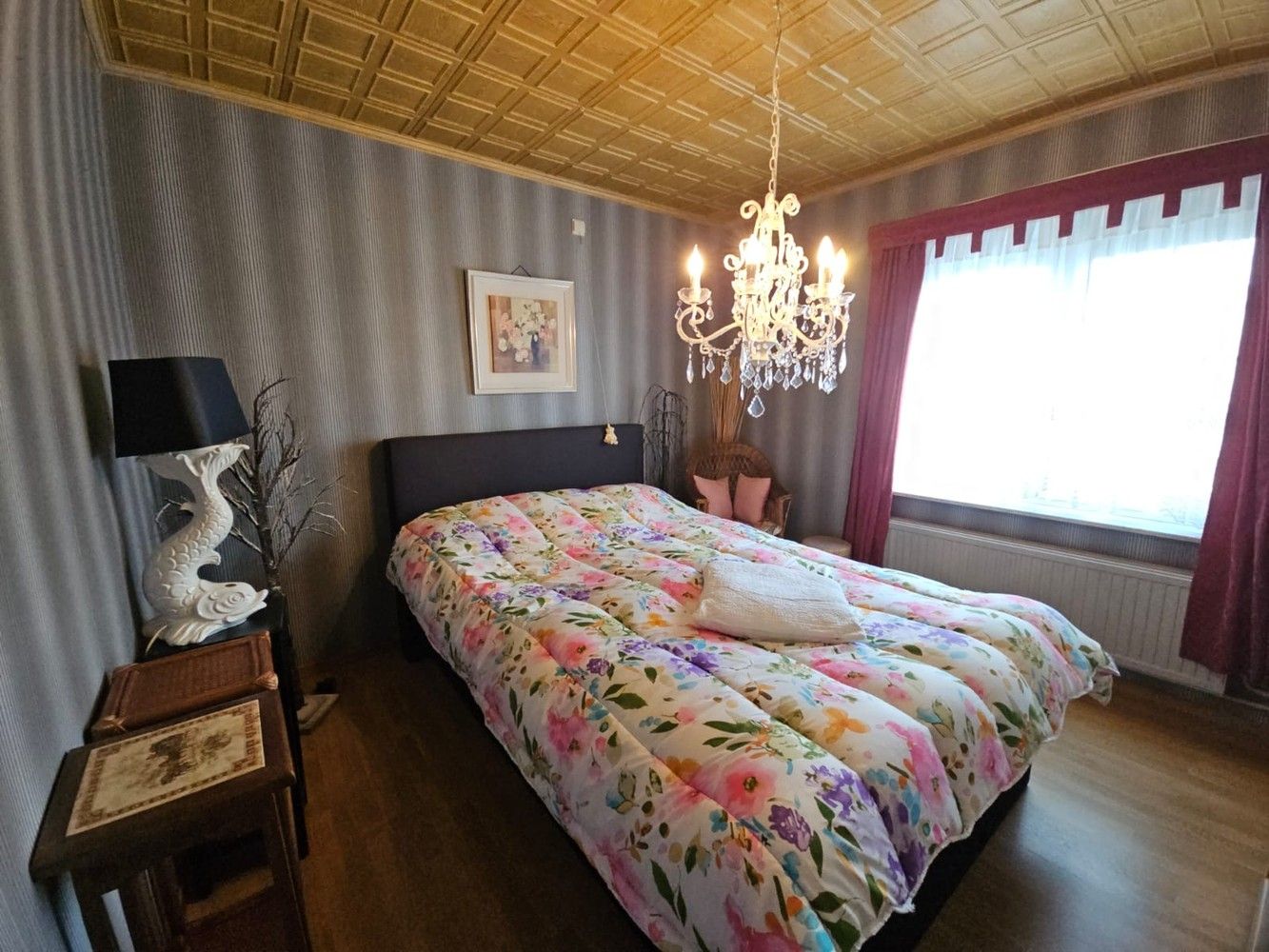 Halfopen bebouwing met garage in rustige omgeving foto 14