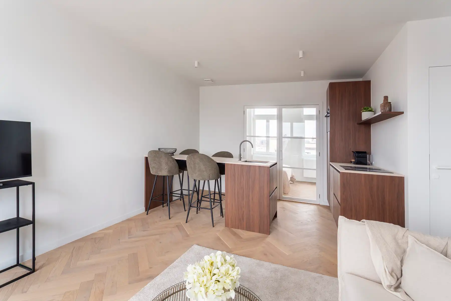 Gerenoveerde penthouse met terras in hartje Antwerpen foto 4