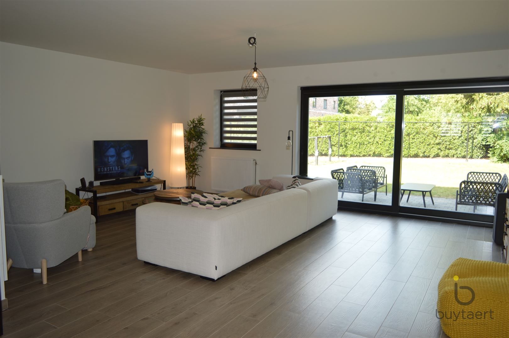 Recente ruime en lichte woning te Schilde. foto 8