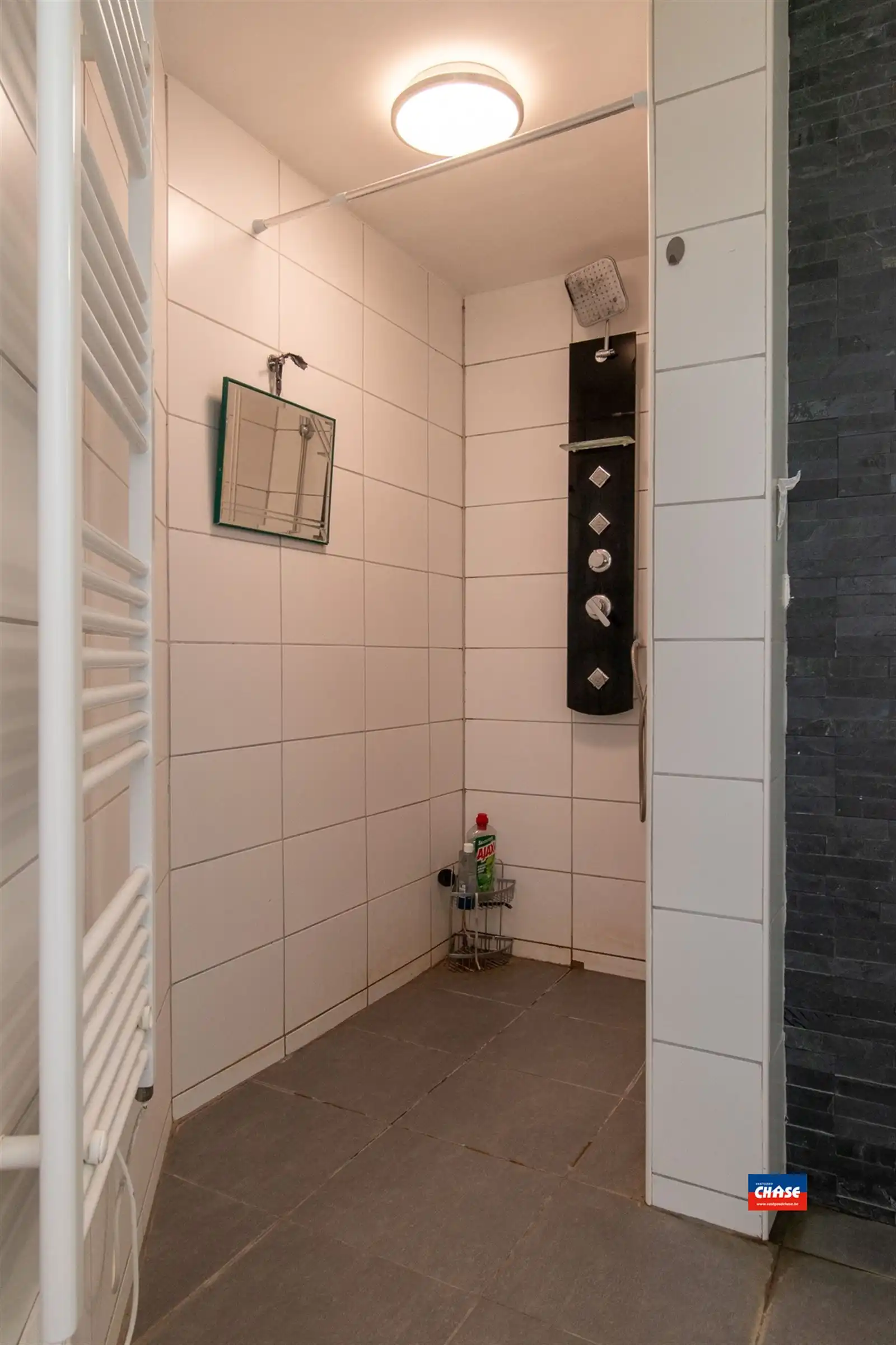 Handelspand met appartement en garagebox foto 17