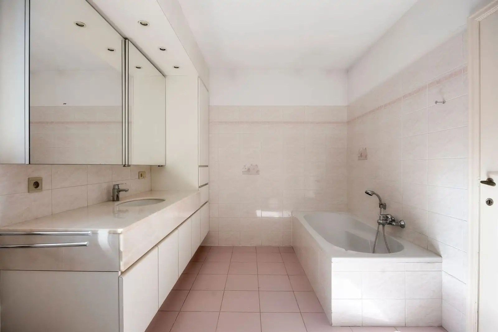 Woning met 5 slaapkamers te Beersel foto 24