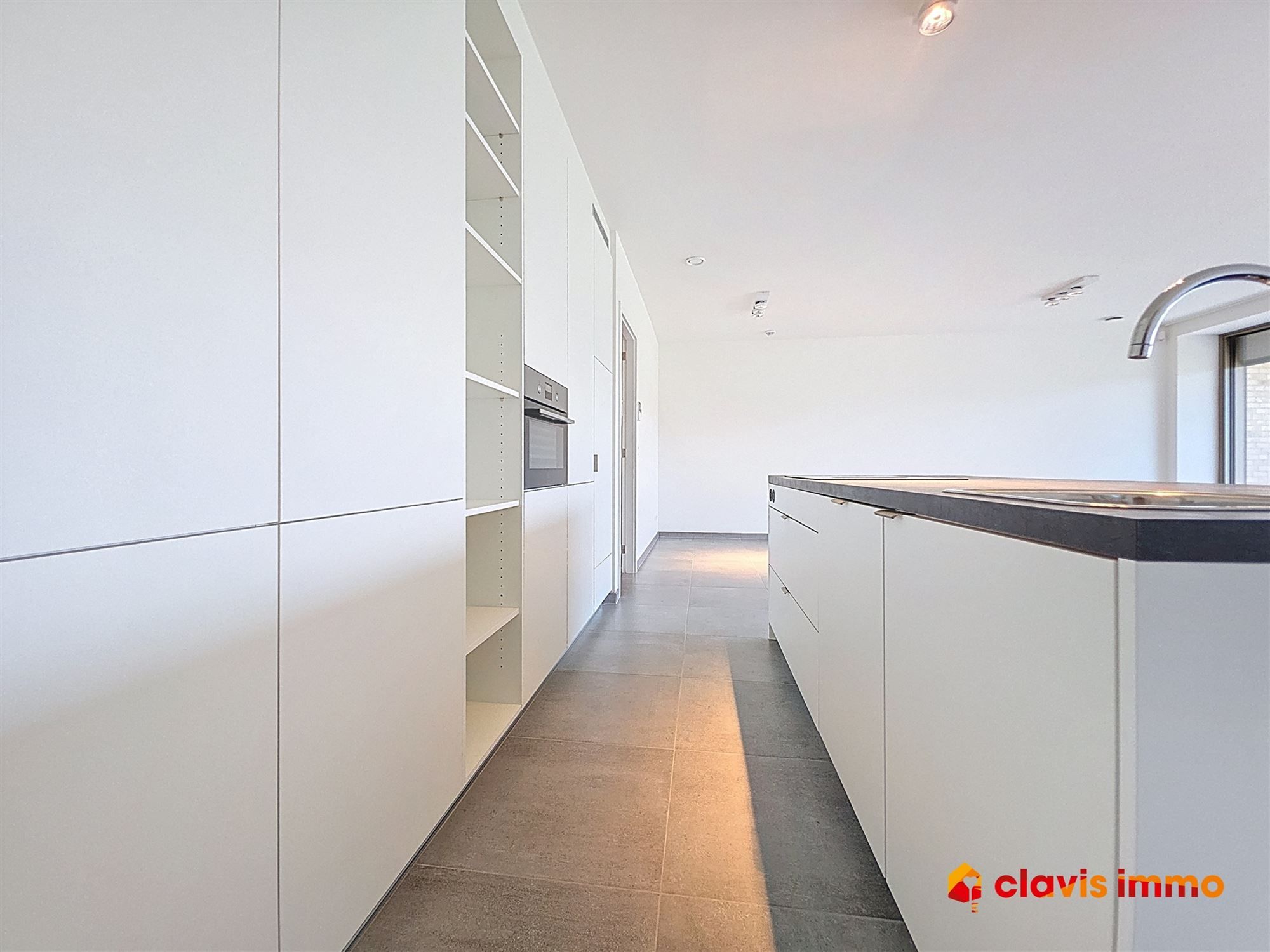 NIEUWBOUWAPPARTEMENT MET TERRAS & PARKING foto 5