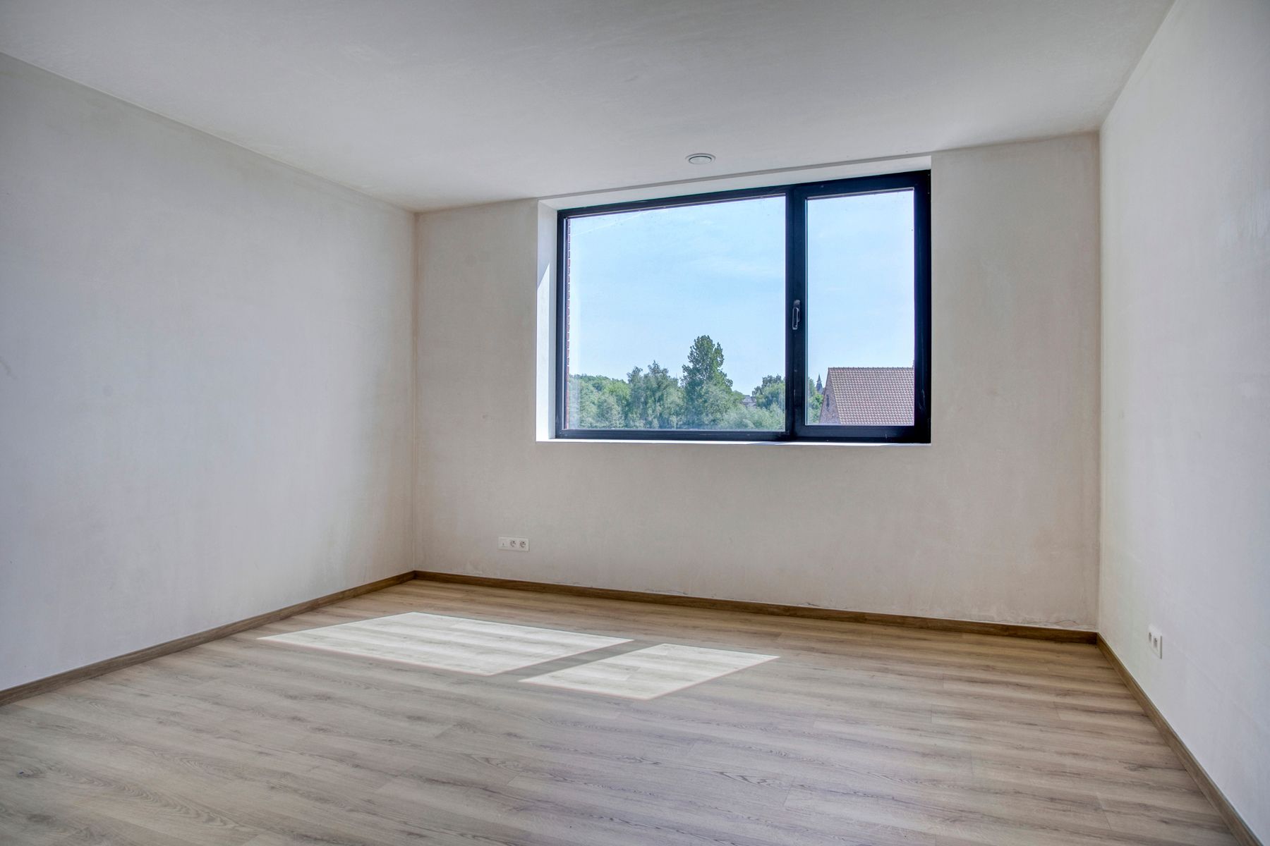 Ruime HOB met garage, tuin & 3 slaapkamers op toplocatie! foto 17