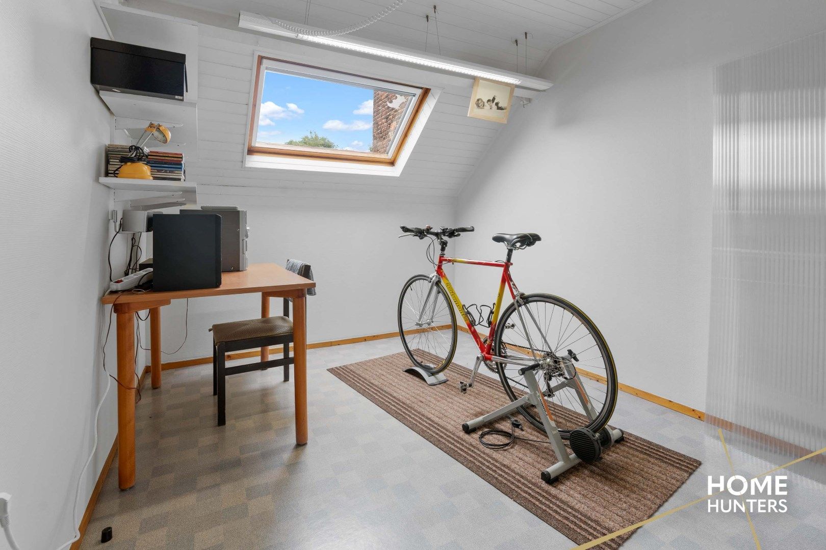 Instapklare woning met garage in het hartje van Menen  foto 18