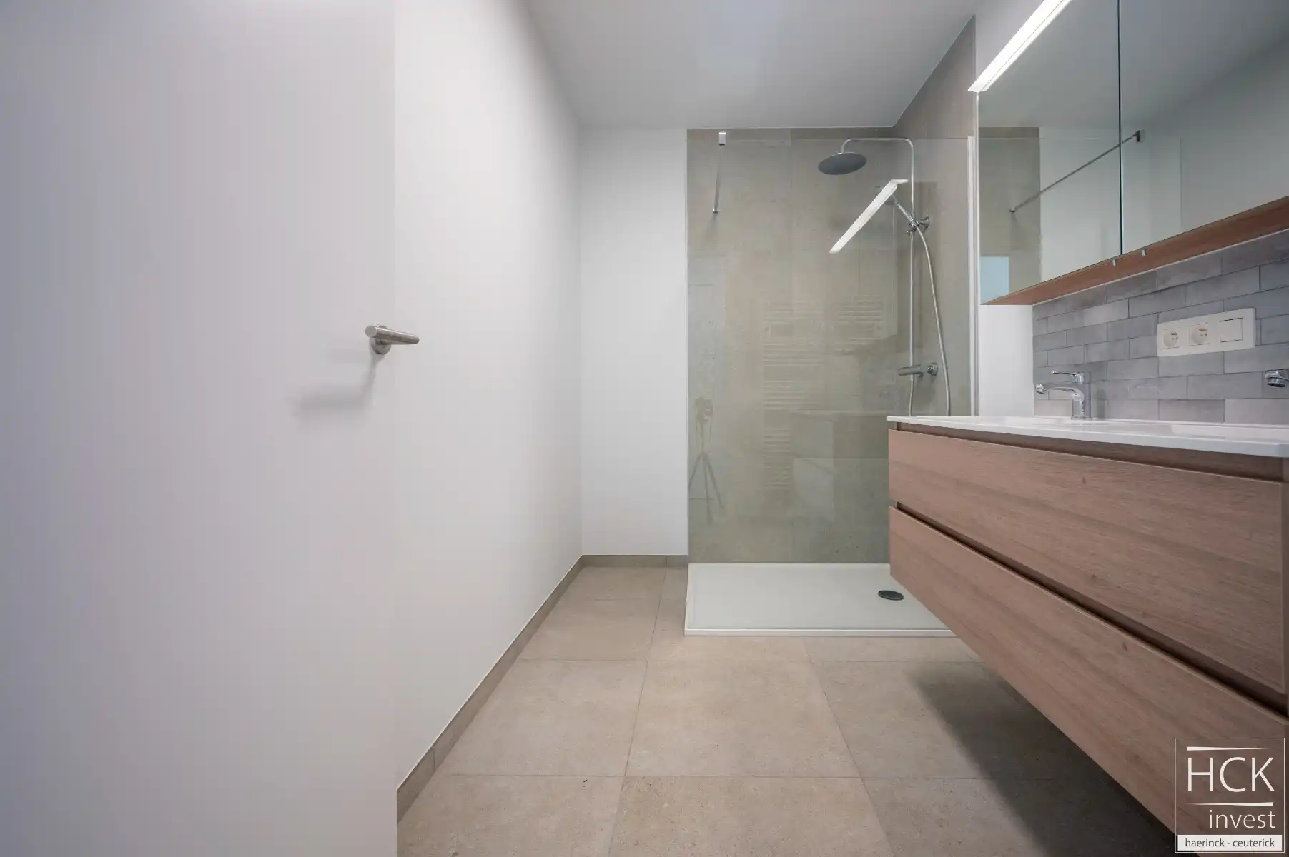 KRUISHOUTEM - Luxueus NIEUWBOUW hoekappartement met 2 SLPK. en groot terras! foto 14