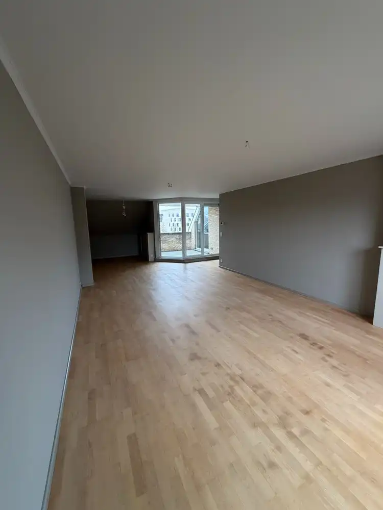 Ruime duplex in hartje Hasselt foto 6