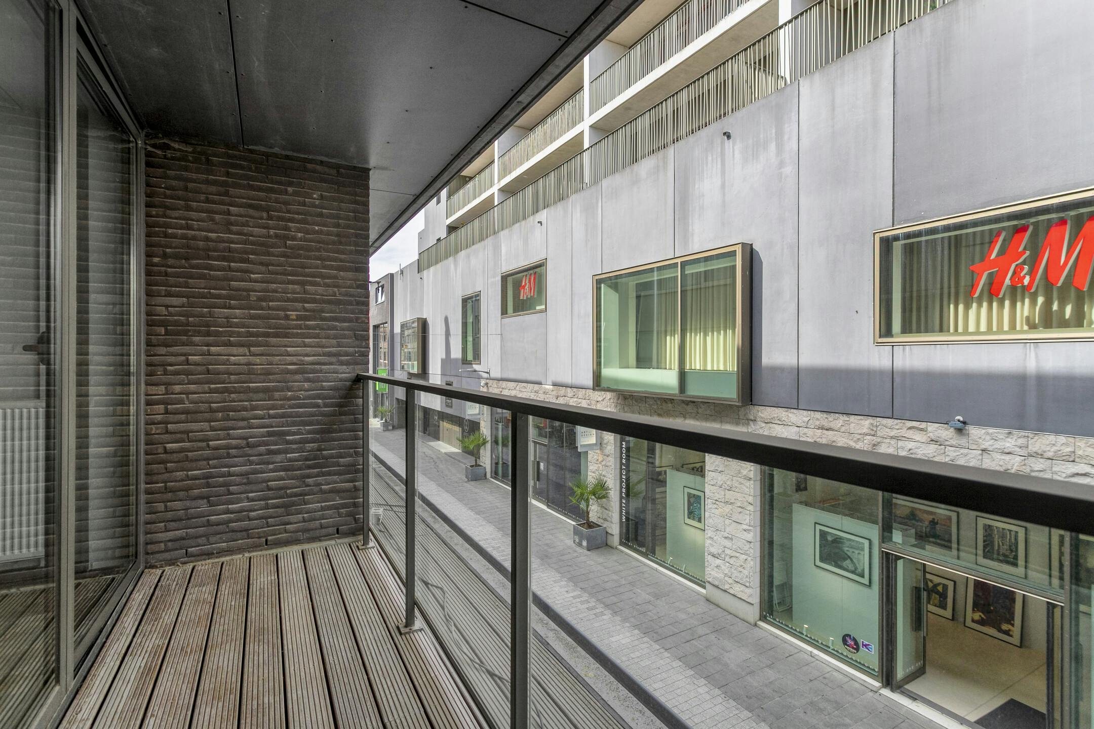 Energiezuinig appartement te koop in hartje Kortrijk! foto 8