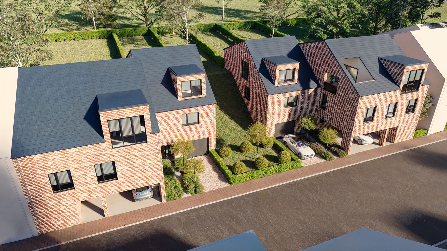 TE KOOP OP PLAN: woning in halfopen verband met lift foto 6