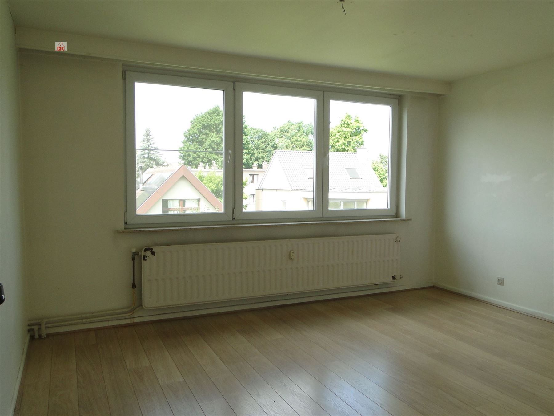 2°verdieping + dubbele autostaanplaats + tuin en berging foto 10