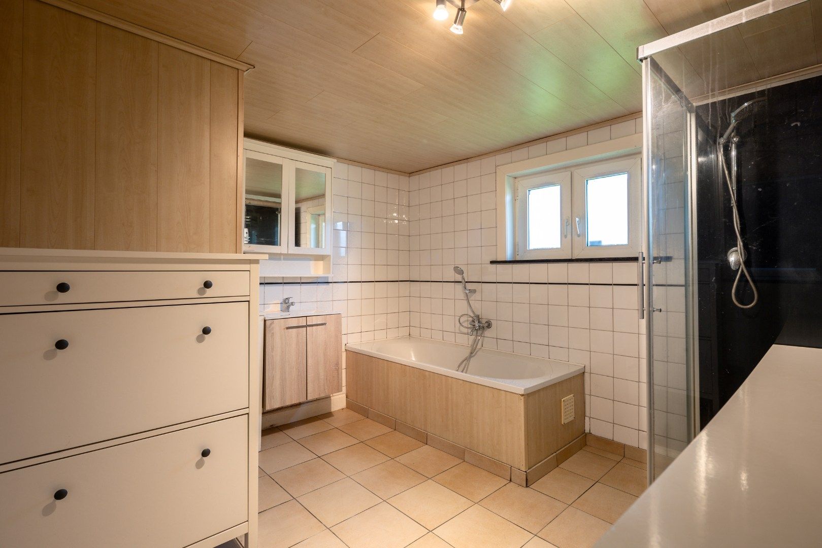 Vrijstaande woning met prachtige groene ligging te koop! foto 10