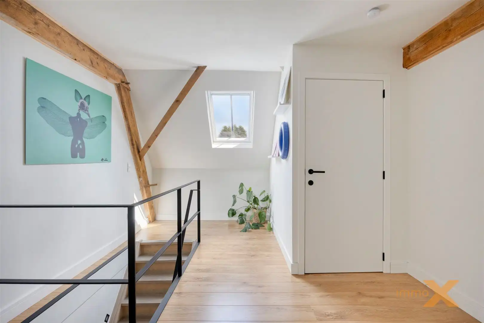 INSTAPKLARE HOEVEWONING MET STALLINGEN EN WEIDEN foto 15