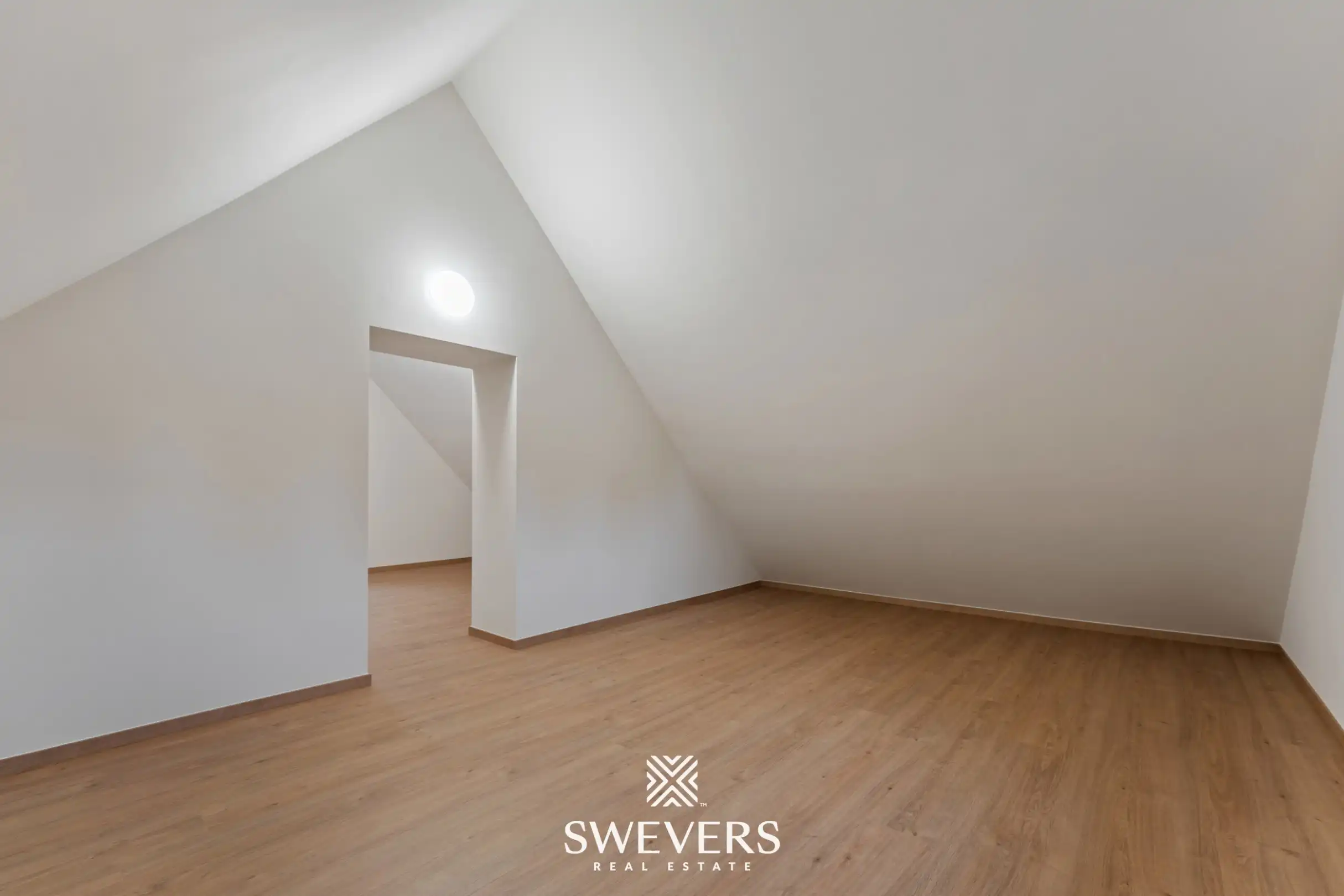 Exclusief wonen (253 m²) in een volledig gerenoveerde open bebouwing te Zonhoven (aankoop aan 2% mogelijk) foto 28