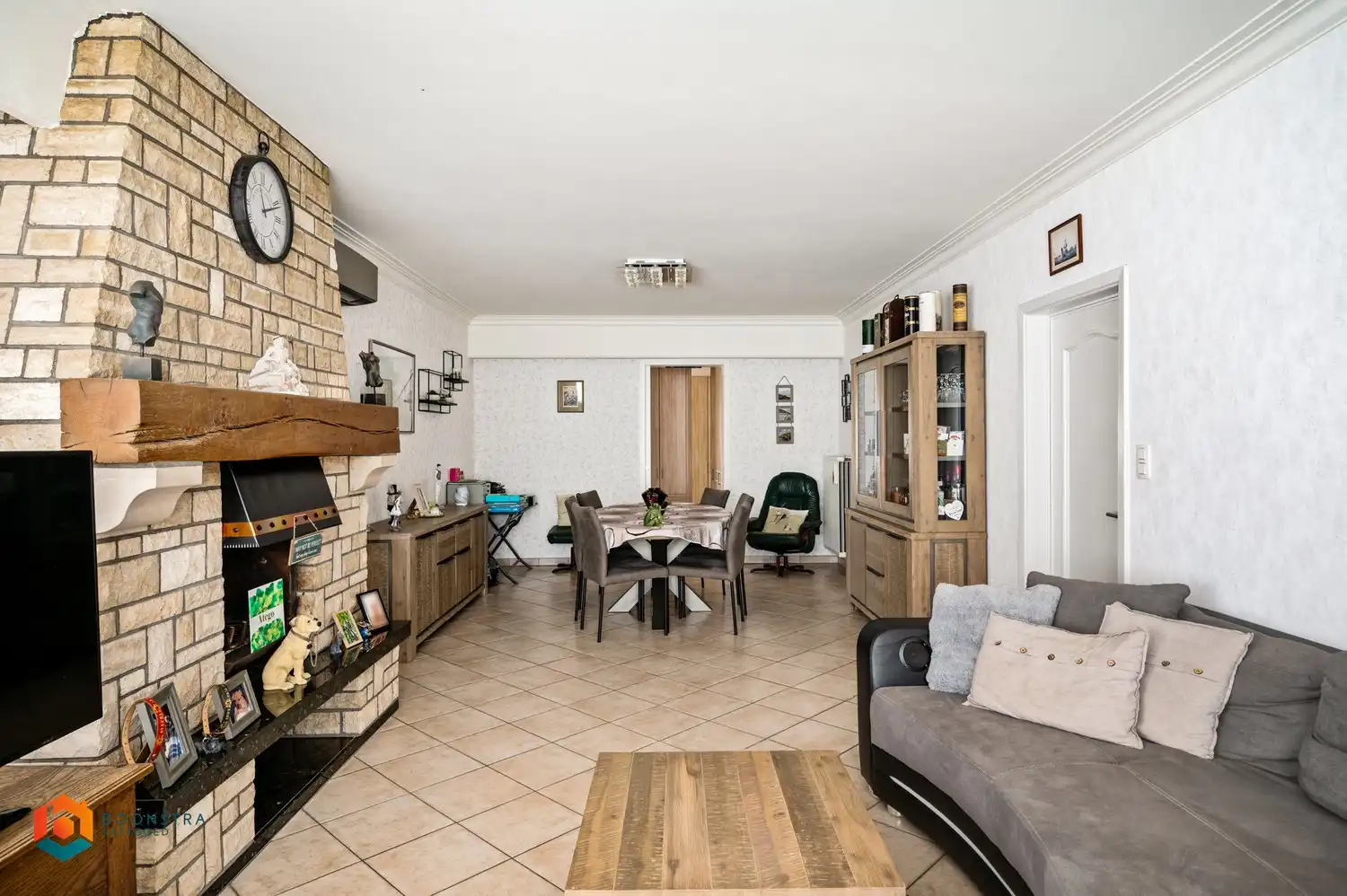 Halfopen bebouwing met 4 slpkrs en achtergelegen atelier foto 3