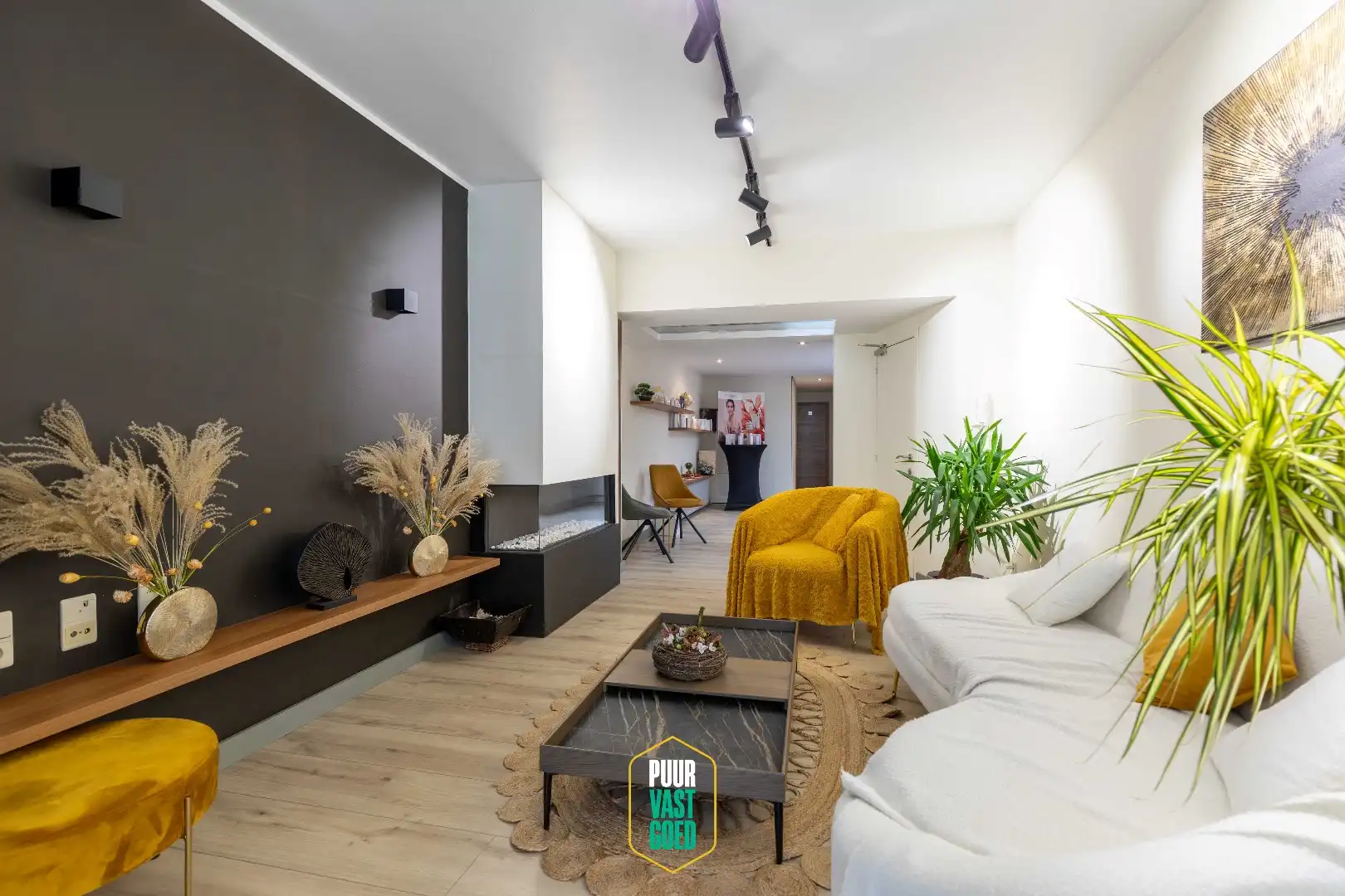 Buitengewoon potentieel in gerenoveerd pand in hartje Nieuwpoort foto 4