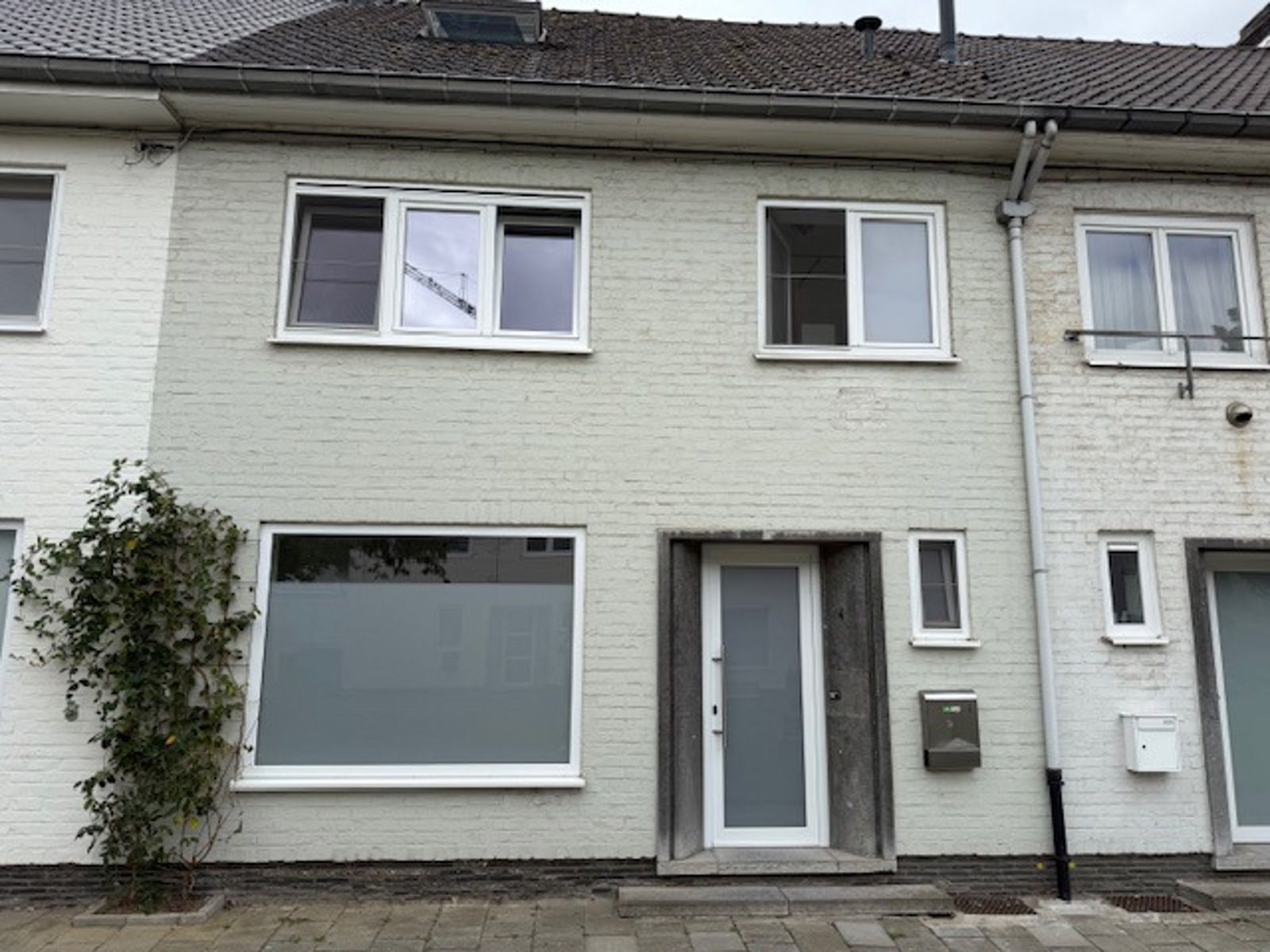 Te huur: Rustig gelegen woning nabij centrum Aalst foto {{pictureIndex}}