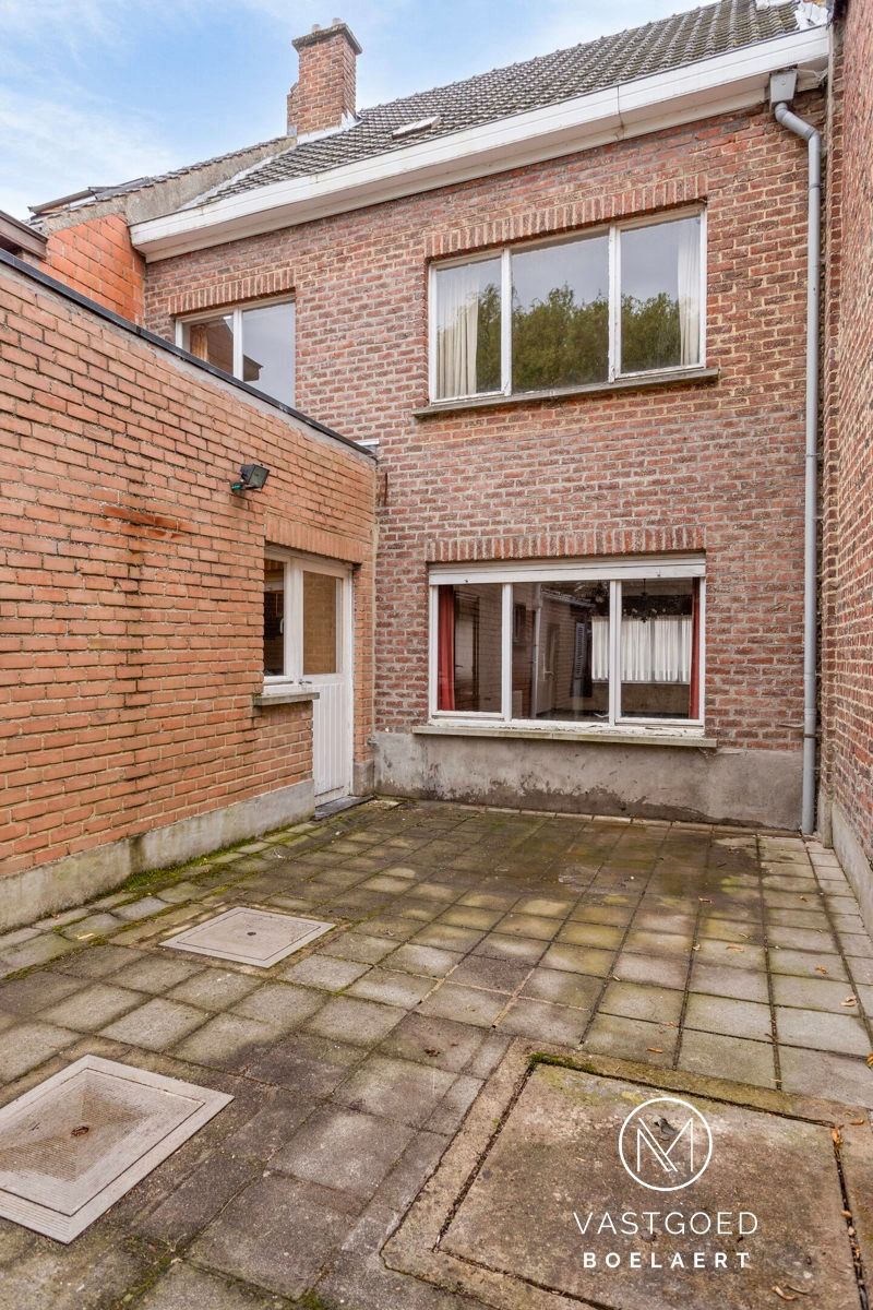 Renovatiewoning te Nieuwerkerken foto 15