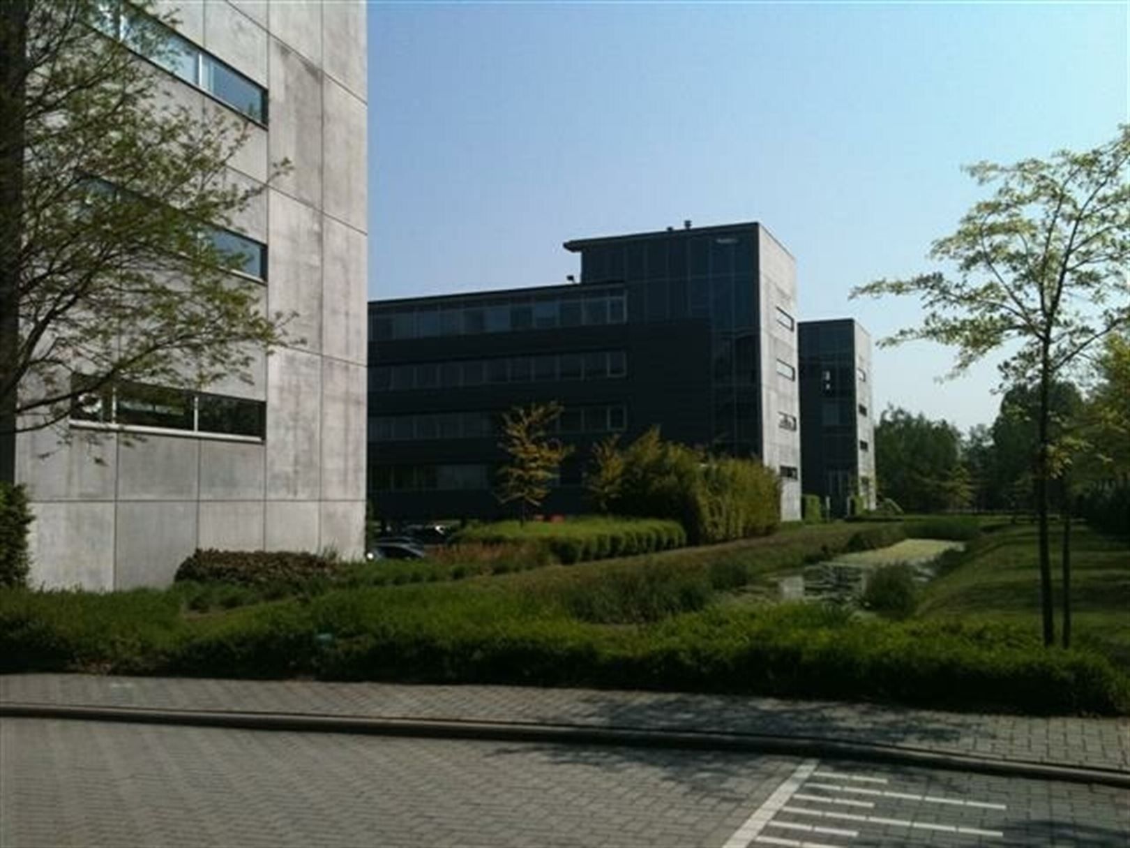 Kantoren te huur in Zenith Business Park foto 2