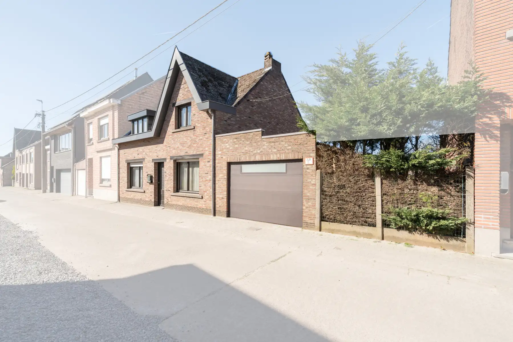 Woning met 4 slaapkamers, garage en tuin foto 18