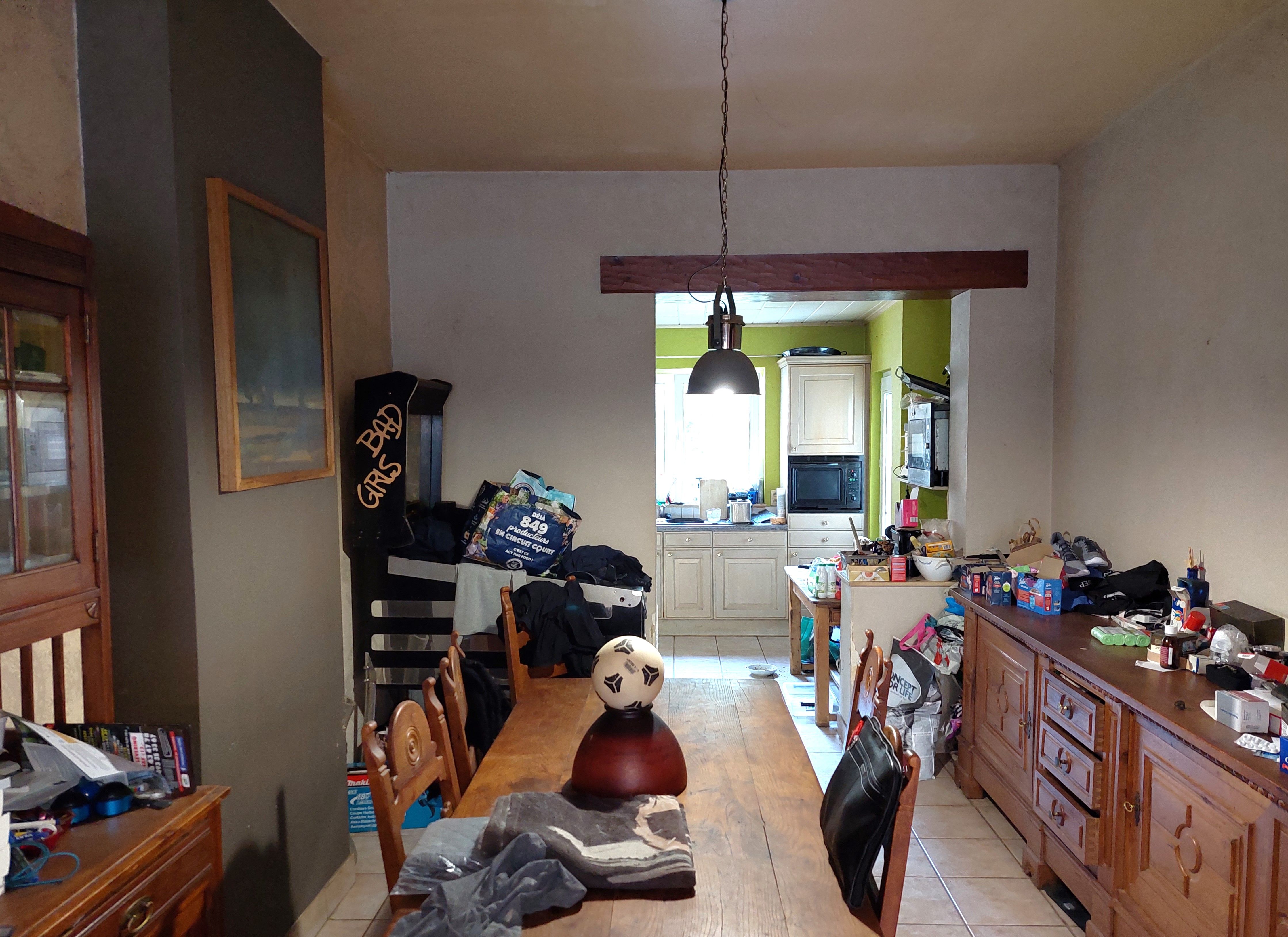 Goed gelegen woning // 2 slaapkamers + zolder om af te werken foto 12