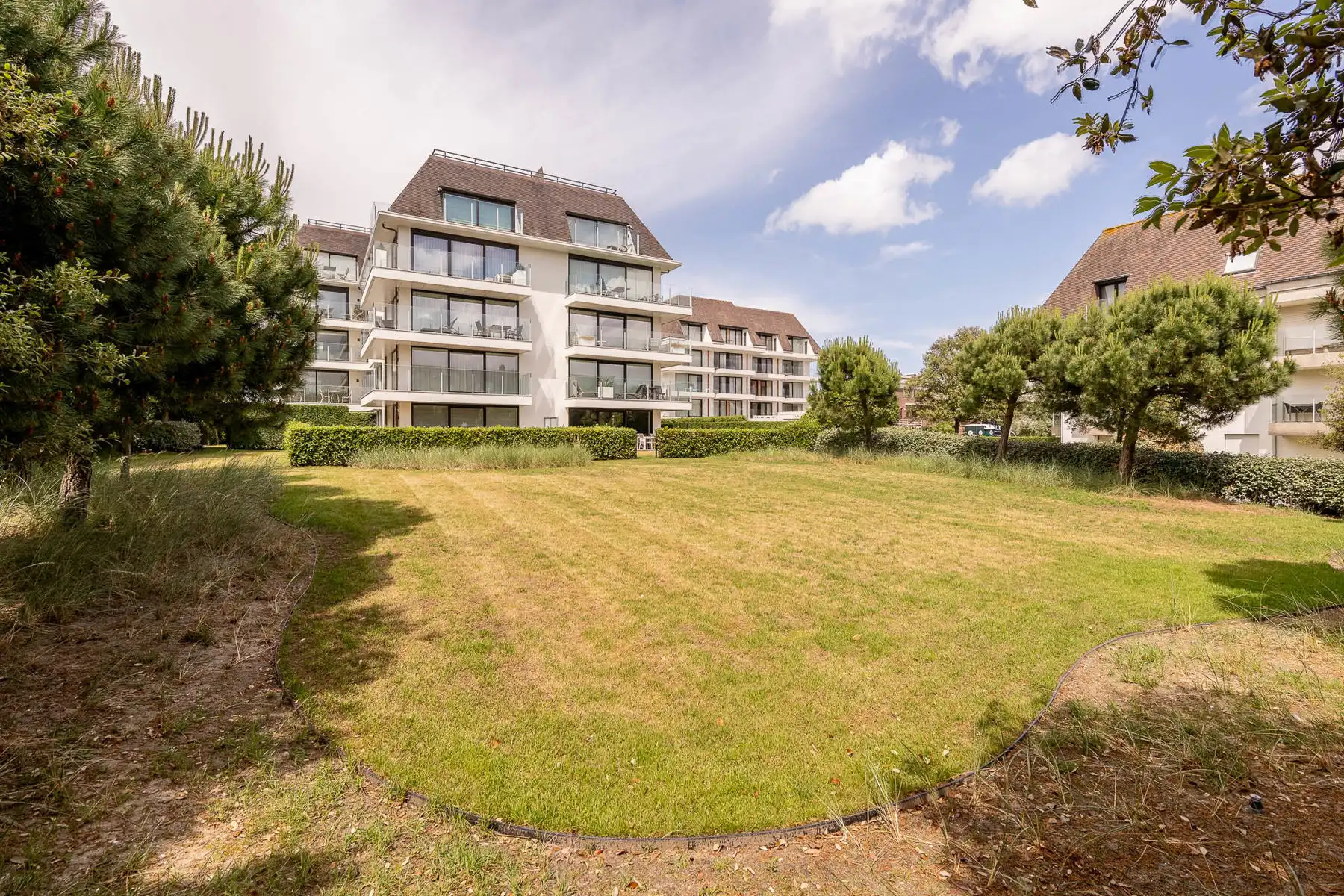 2 appartementen op toplocatie in Het Zoute foto 3