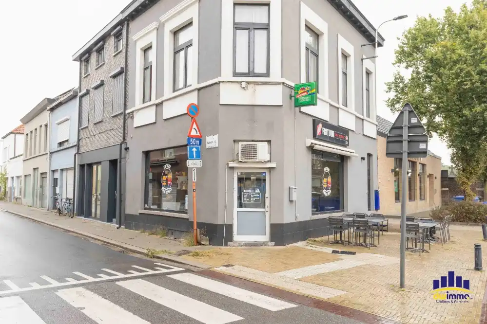 Vernieuwde frituur op het gezellige Gentbruggeplein – volledig instapklaar! foto 7