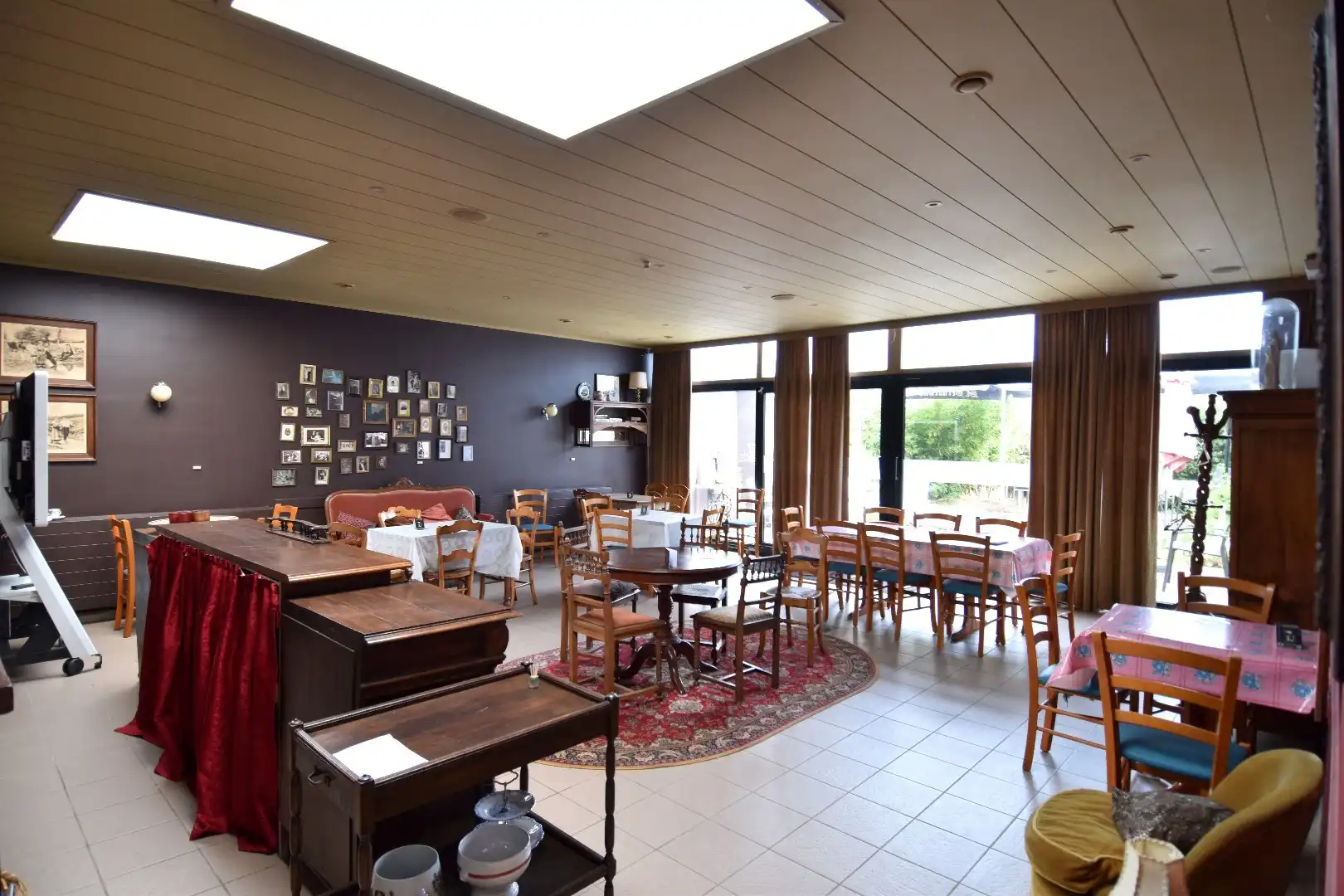 Horecazaak met apart woongedeelte, tuin/terras en garage te koop in Gullegem foto 12
