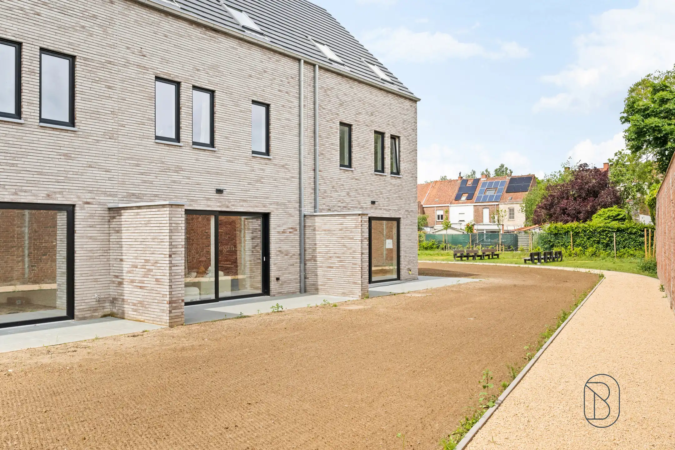 Kwalitatieve BEN-woning met 2 gar., 4 SLK en 2 bdks. 6% BTW. foto 6