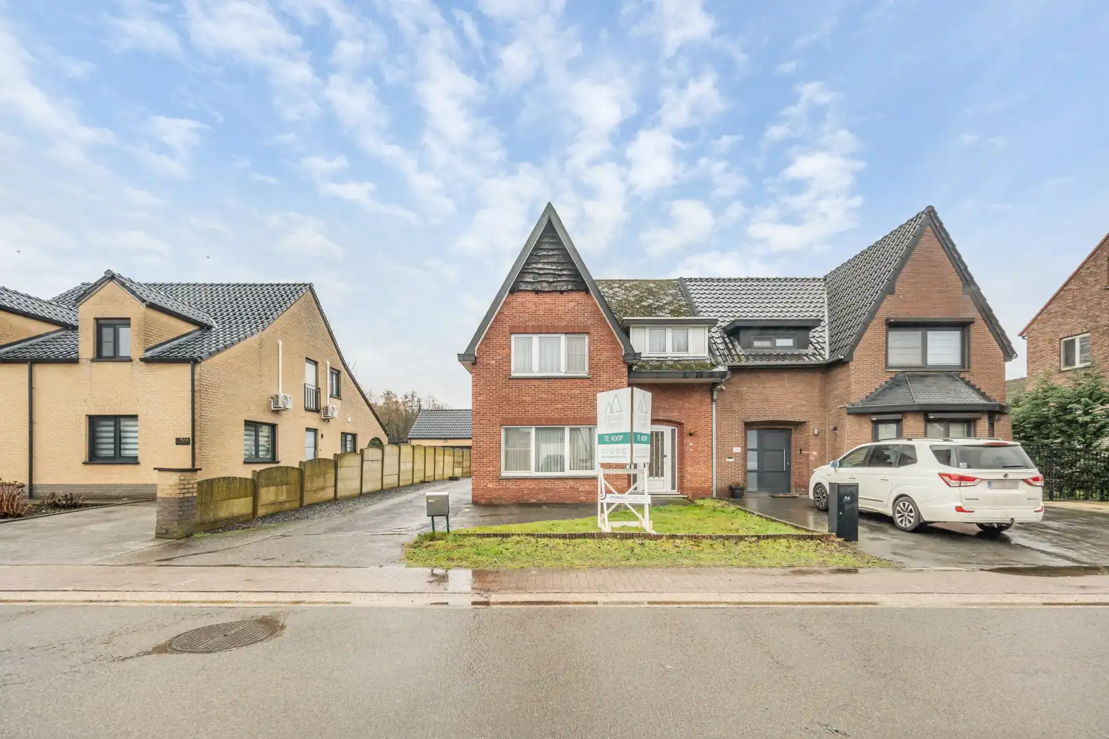 Hoofdfoto van de publicatie: Te renoveren woning op leuke locatie!