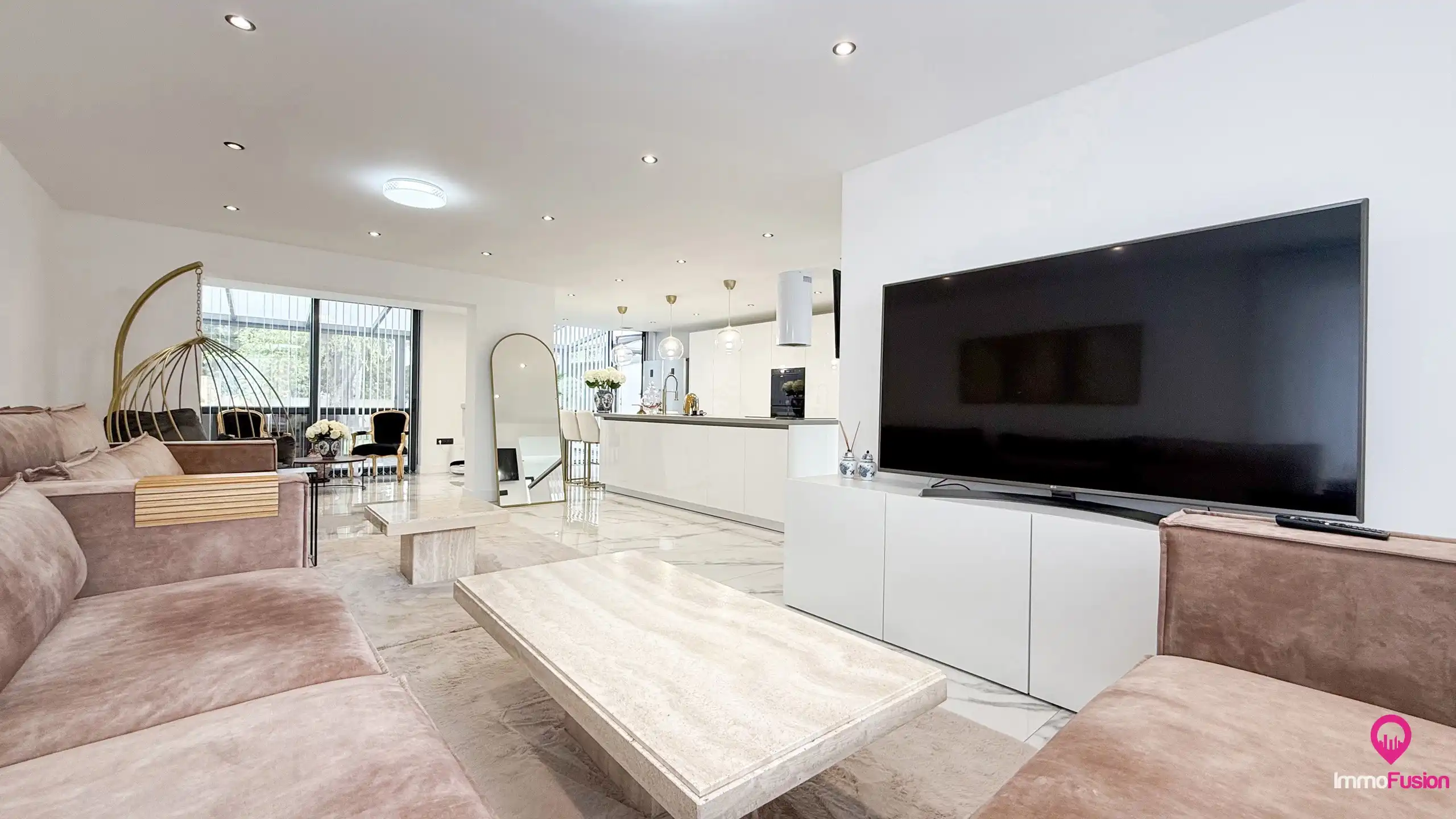 Ruime villa van 256m² met 6 slpks, garage en overdekt terras foto 12