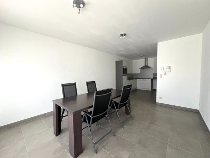 INSTAPKLAAR GELIJKVLOERSAPPARTEMENT MET ZUIDGERICHTE KOER foto {{pictureIndex}}