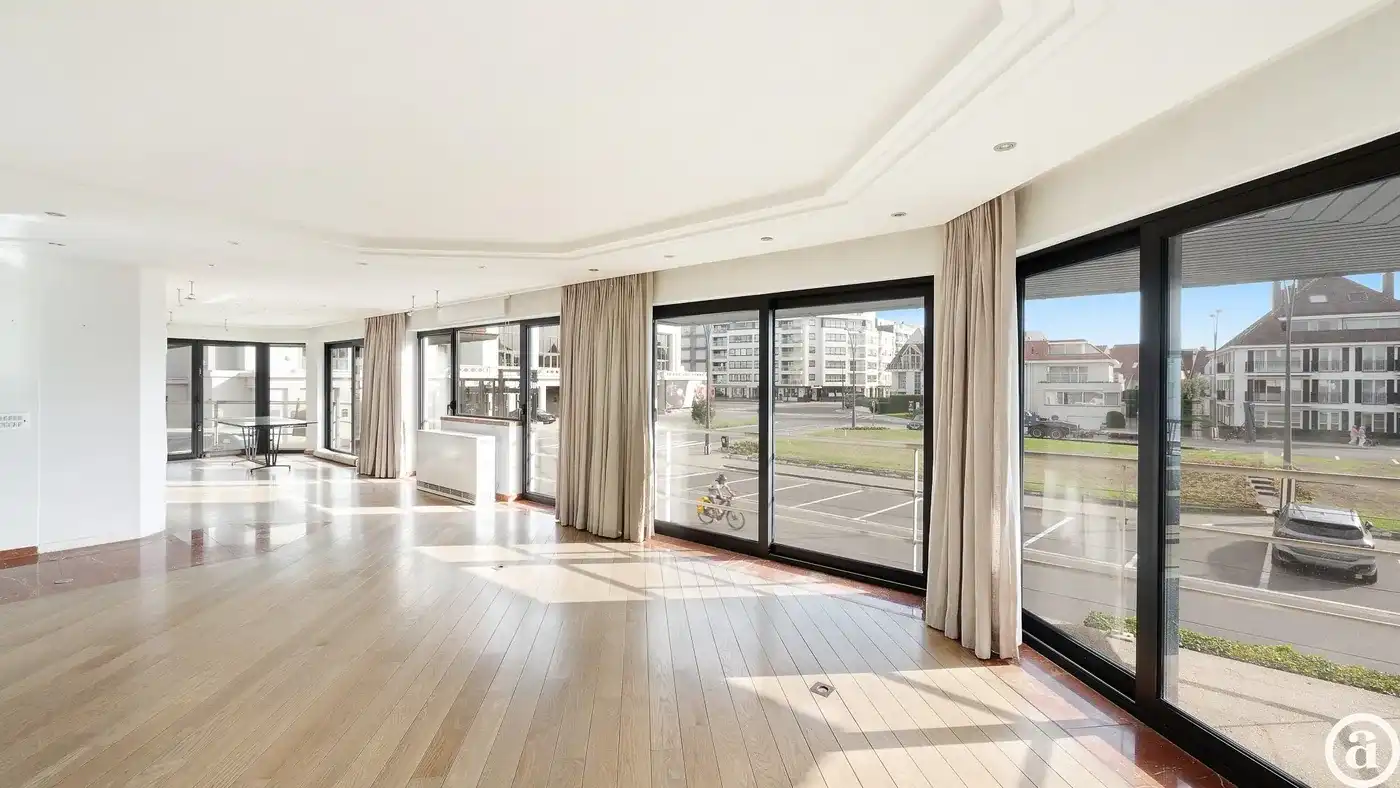 Ruim appartement met zij zeezicht nabij het Albertstrand     foto 2
