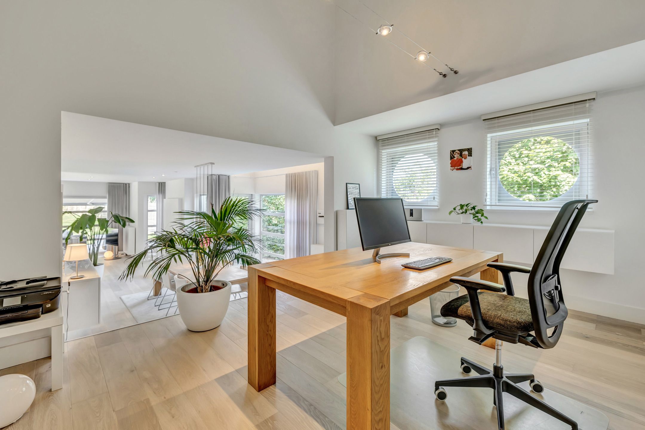 Exclusief gerenoveerde villa te koop in Idegem  foto 12