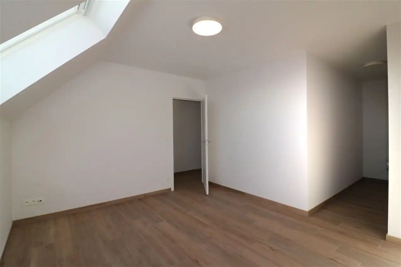 Nieuwbouwappartement met groot zuidgericht terras, 2 slpk. en autostaanplaats binnen foto 22