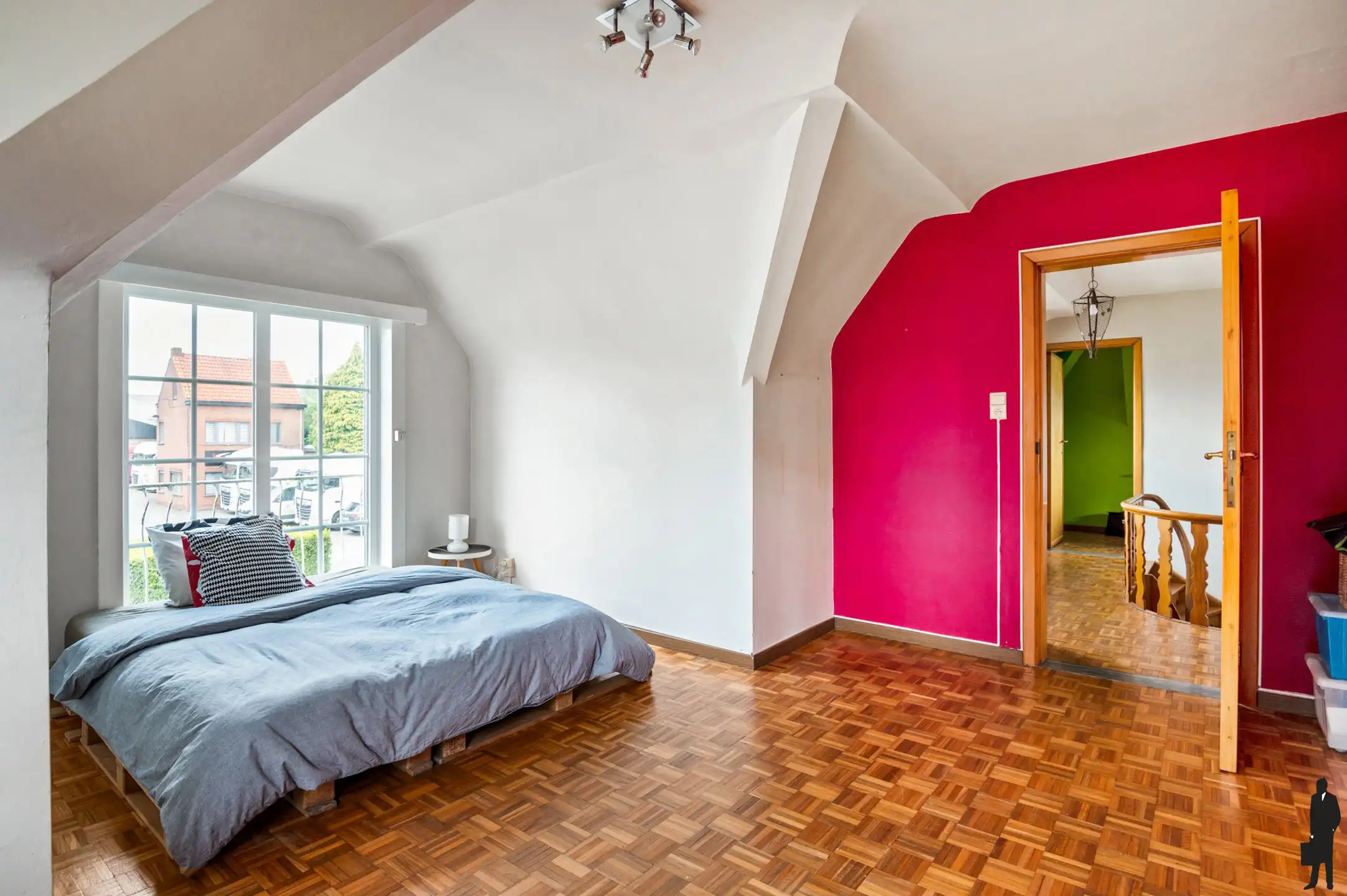 Charmante villa met 4 slpks, 2 badks en tuin met privacy foto 26
