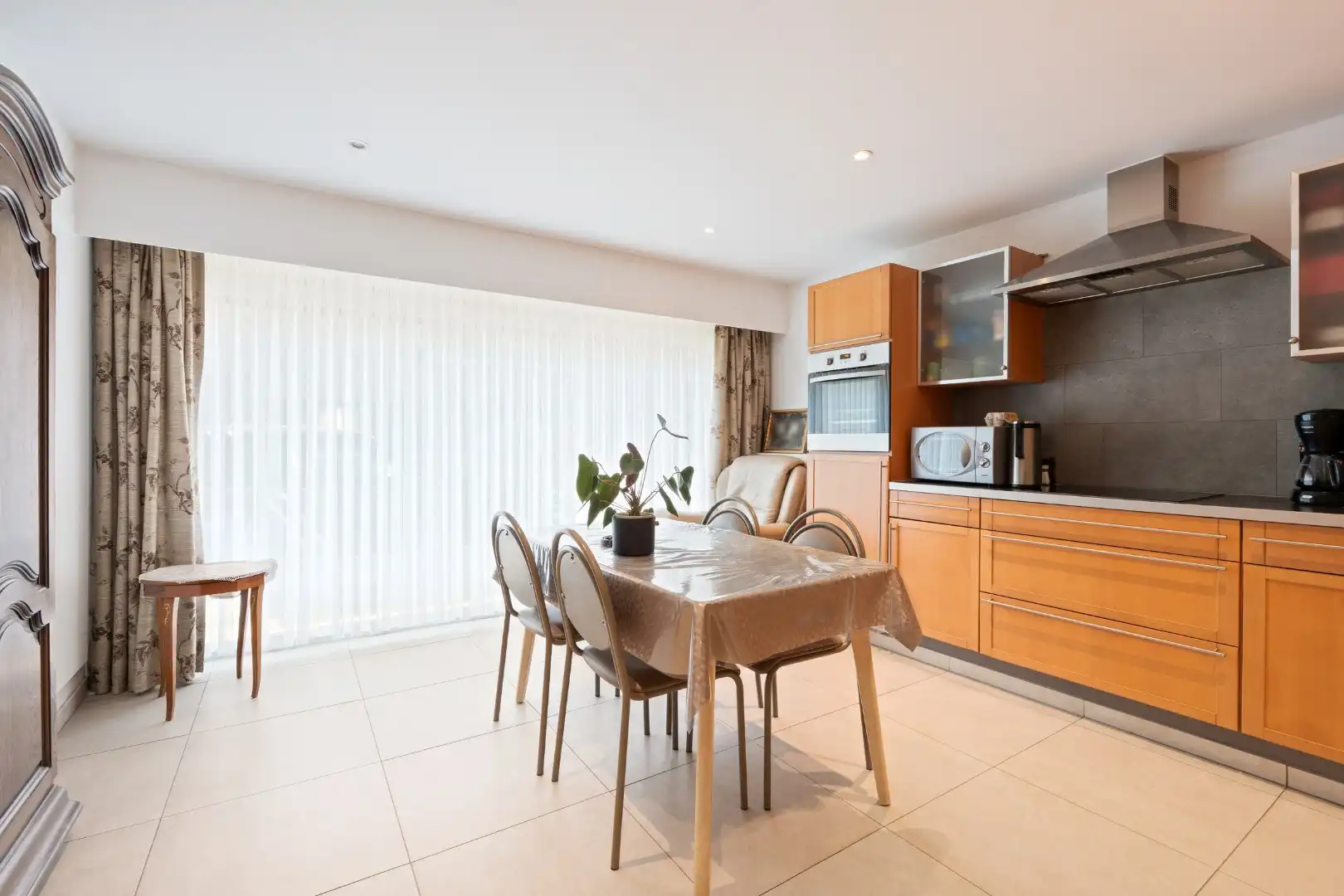 Te koop: Opbrengsteigendom met 6 appartementen in Berlare foto 4