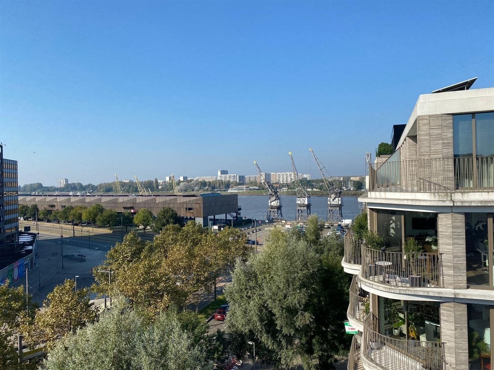 Luxe penthouse met prachtig zicht op 't Eilandje foto 14