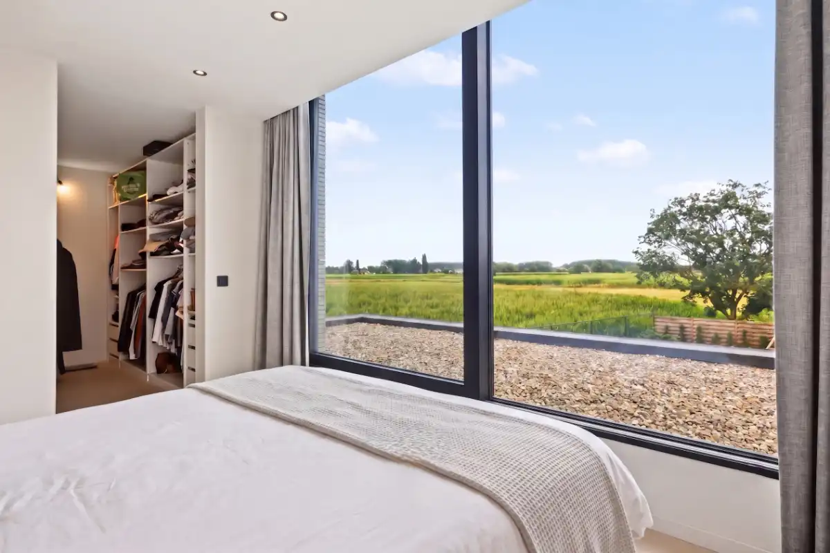 Hoogwaardig afgewerkte, energieneutrale villa (2024) op 876 m² te Oudegem foto 17
