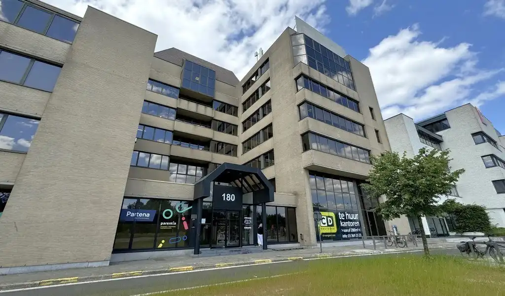 Kantoorruimte te huur in Singel Building in Berchem foto 2