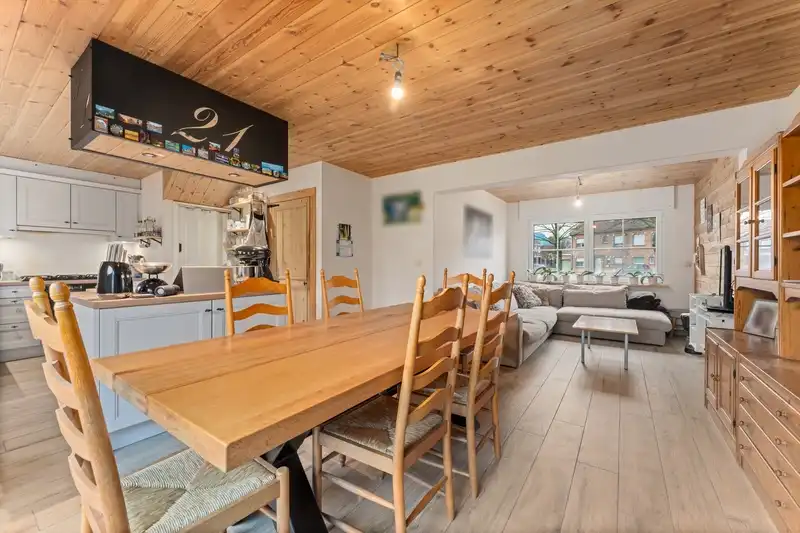 Roeselare - Charmante gezinswoning met 4 slpk in kindvriendelijke buurt foto 4