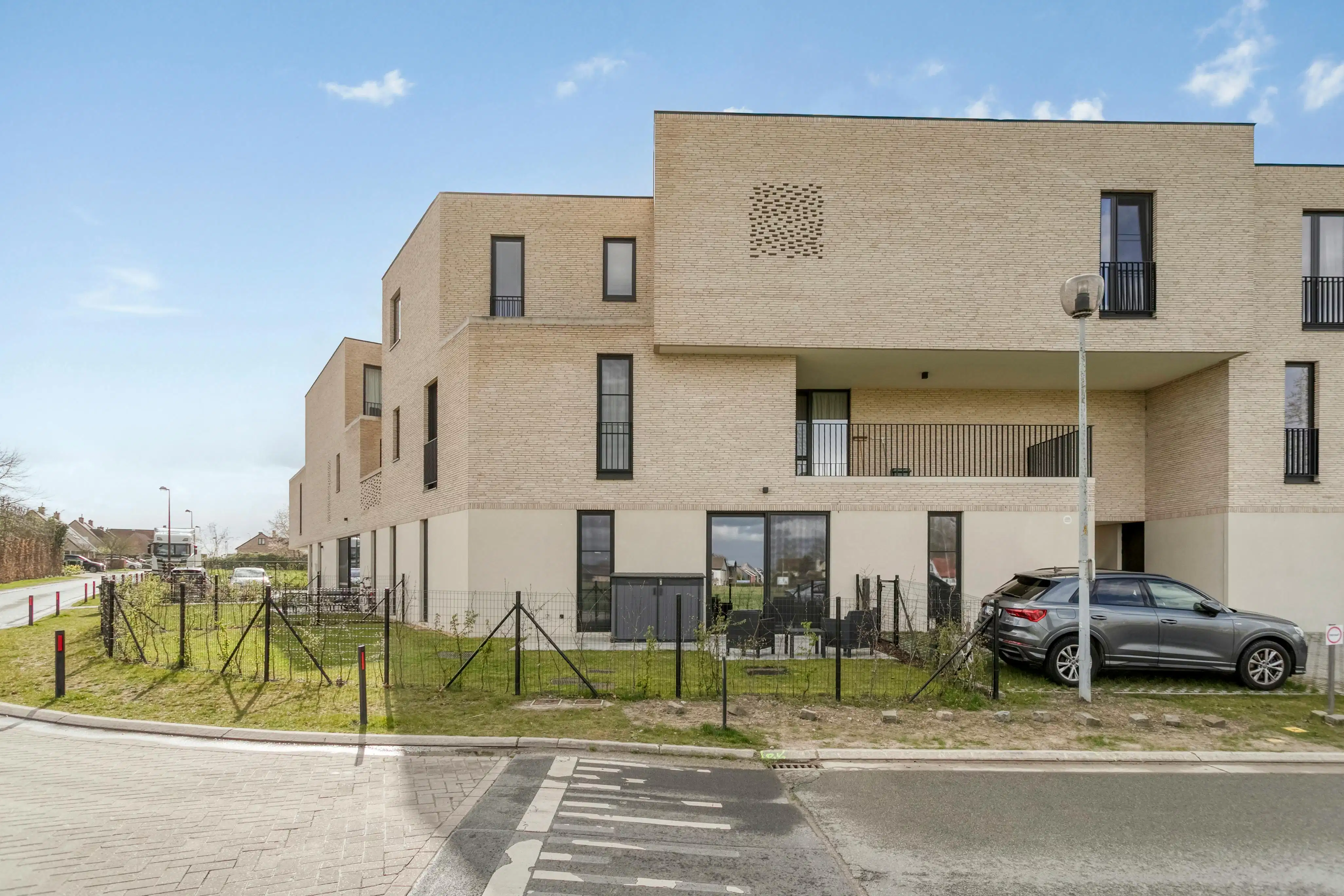 Gelijkvloers appartement met tuin te koop in Kruisem foto 8