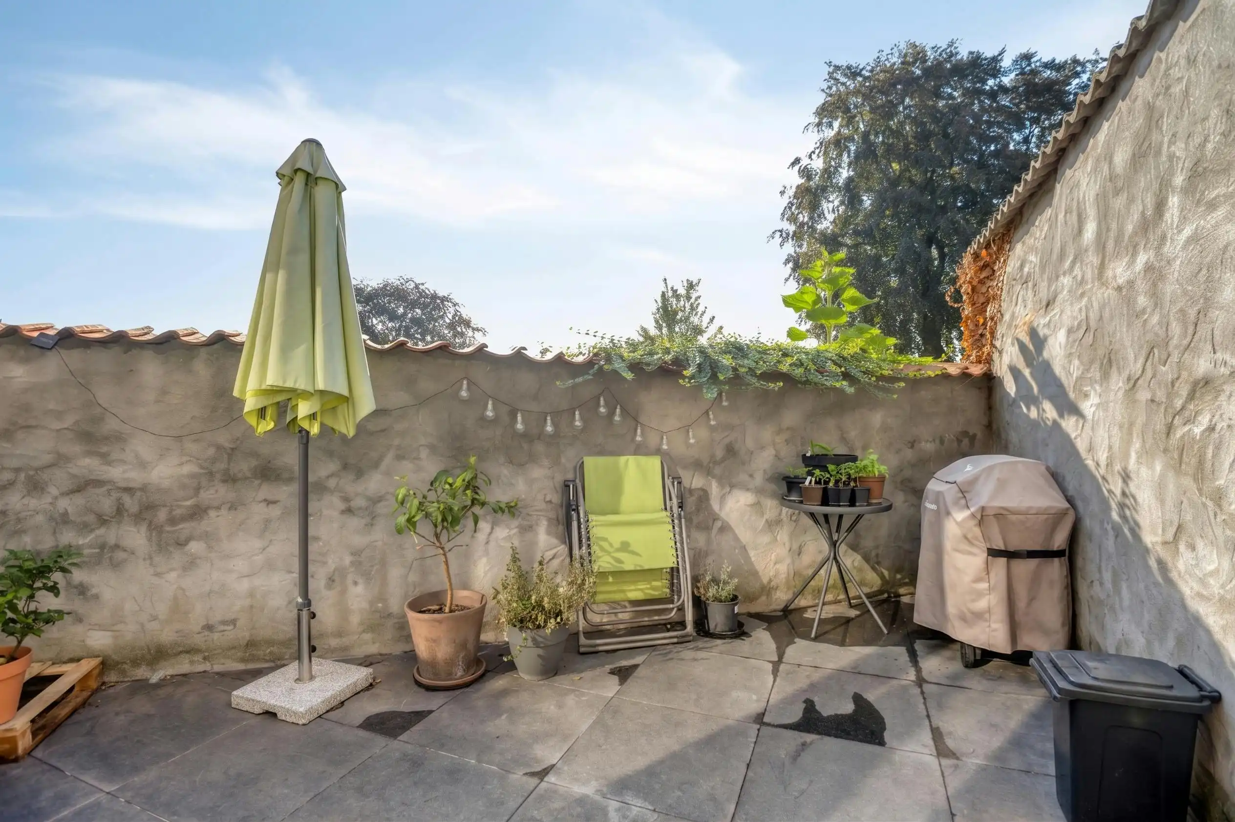 Instapklaar huis met 4 slaapkamers te koop in Kristus Koning foto 3
