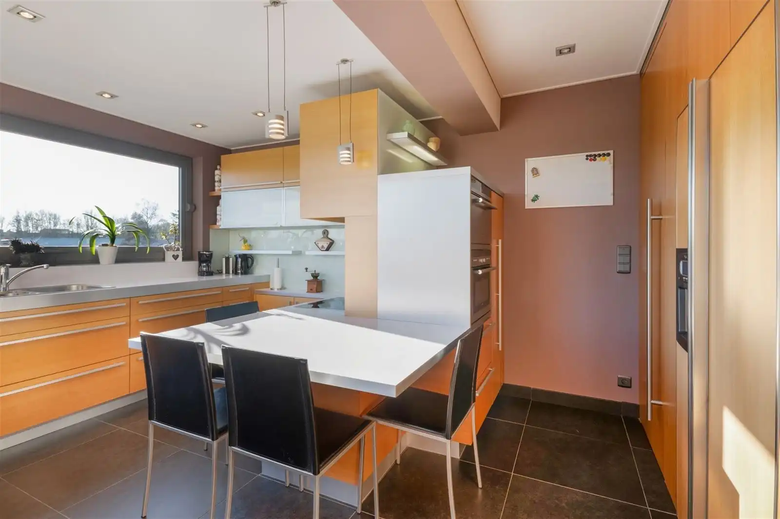 Gezellig gerenoveerde woning op unieke locatie foto 10