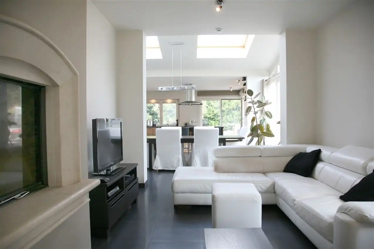 Gerenoveerde woning in rustige, bosrijke omgeving  foto 9