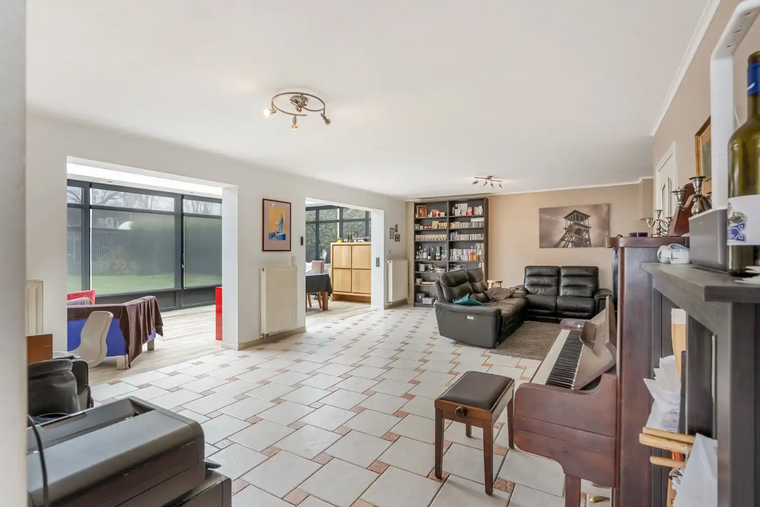 Eengezinswoning met 4 slaapkamers, dubbele garage en zuidoost gerichte tuin in Halmaal foto 6