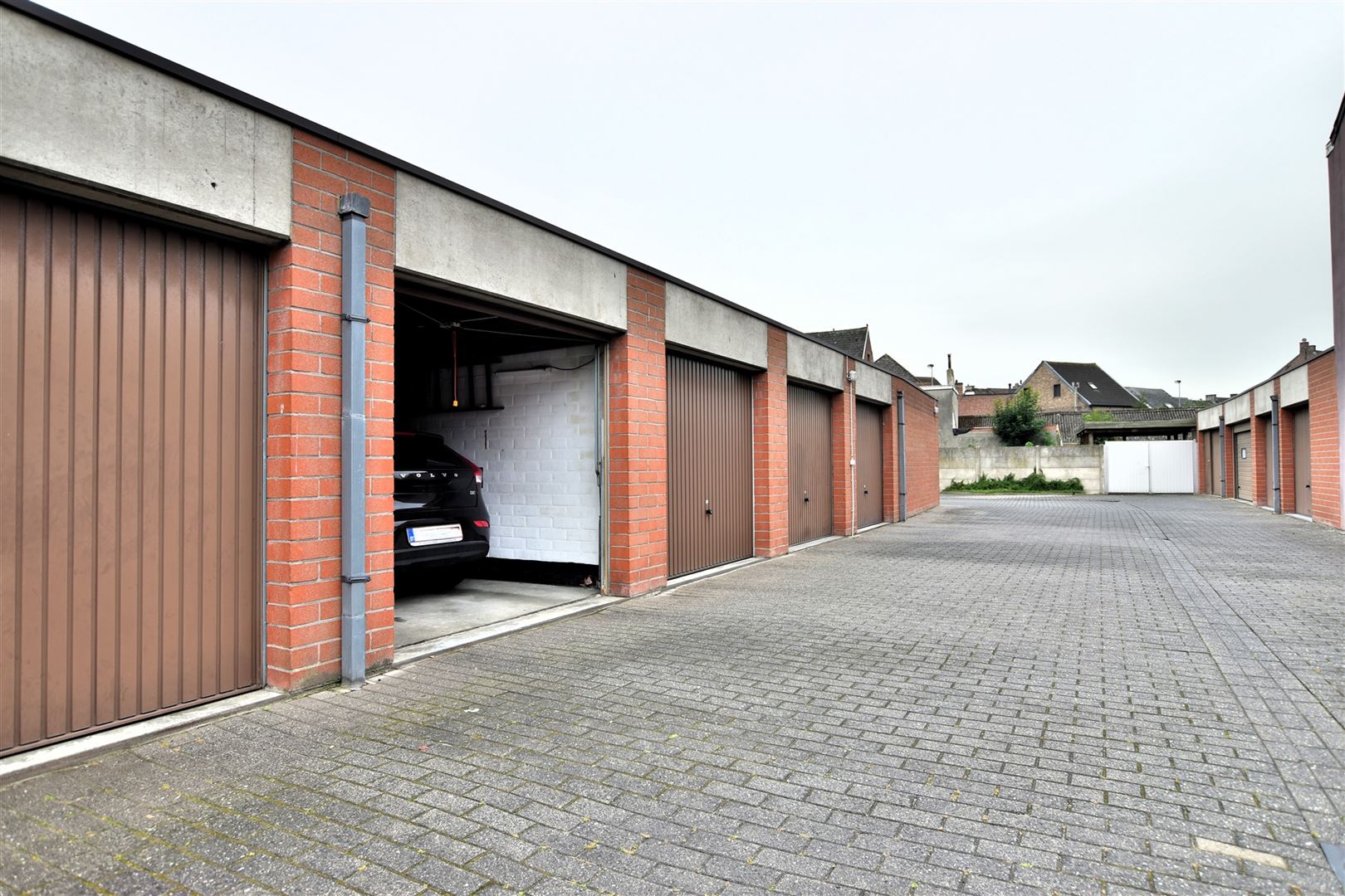Ruim 2-slpk appartement met garage te St-Gillis Dendermonde foto 15